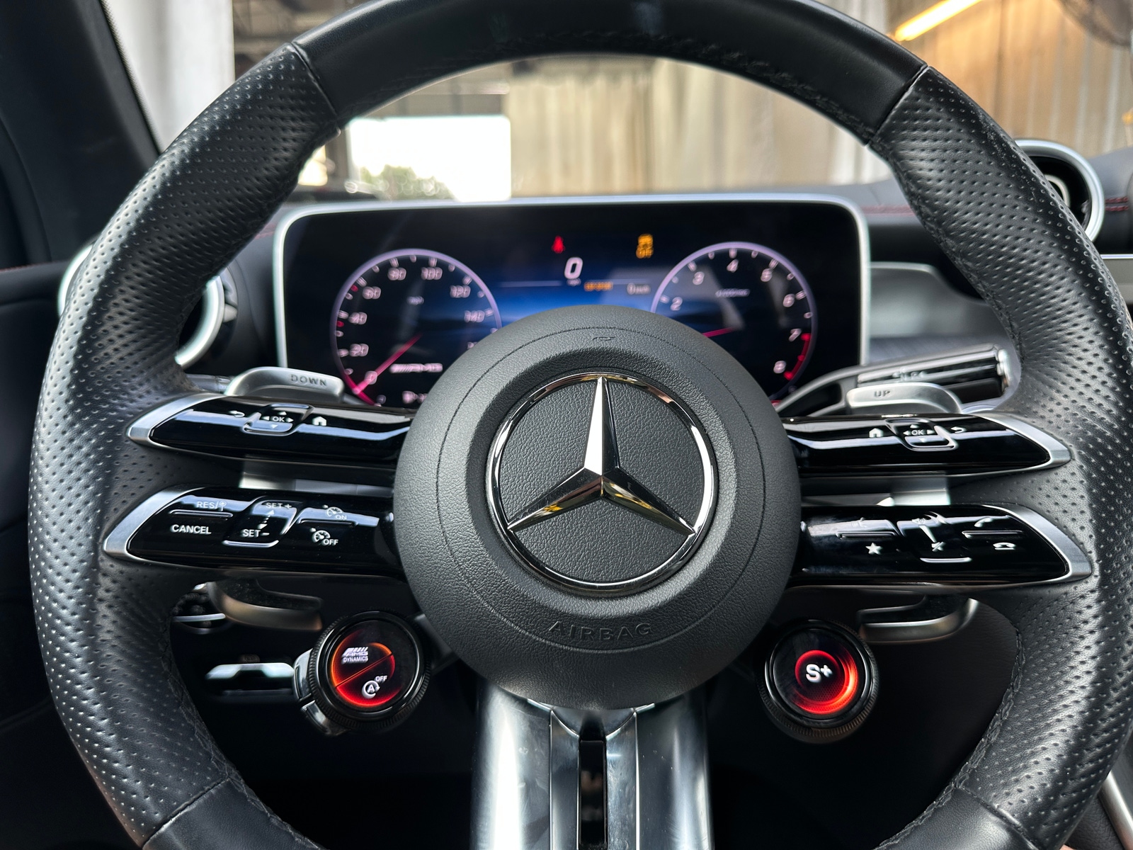 Thumbnail: 2025 Mercedes-Benz GLC - 4