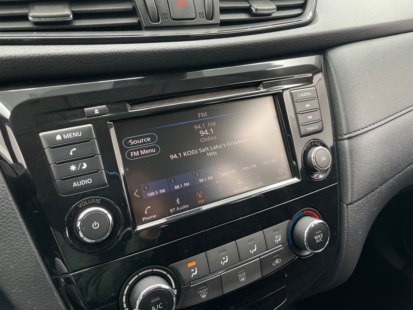 Thumbnail: 2019 Nissan Rogue - 4