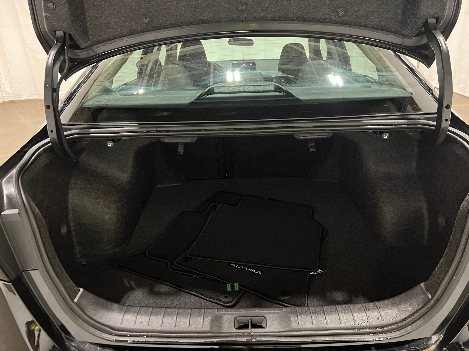 Thumbnail: 2024 Nissan Altima - 7