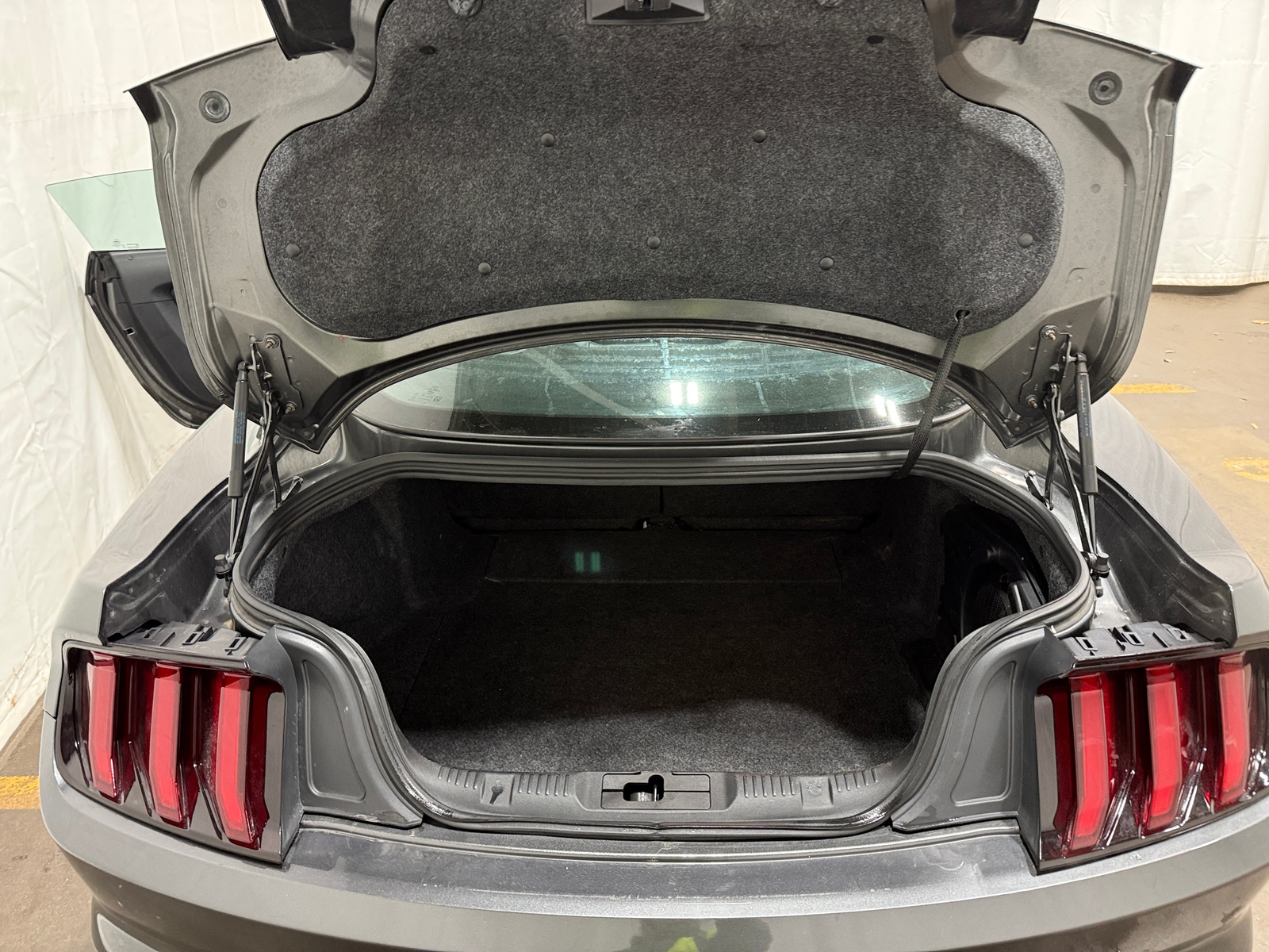 Thumbnail: 2015 Ford Mustang - 4