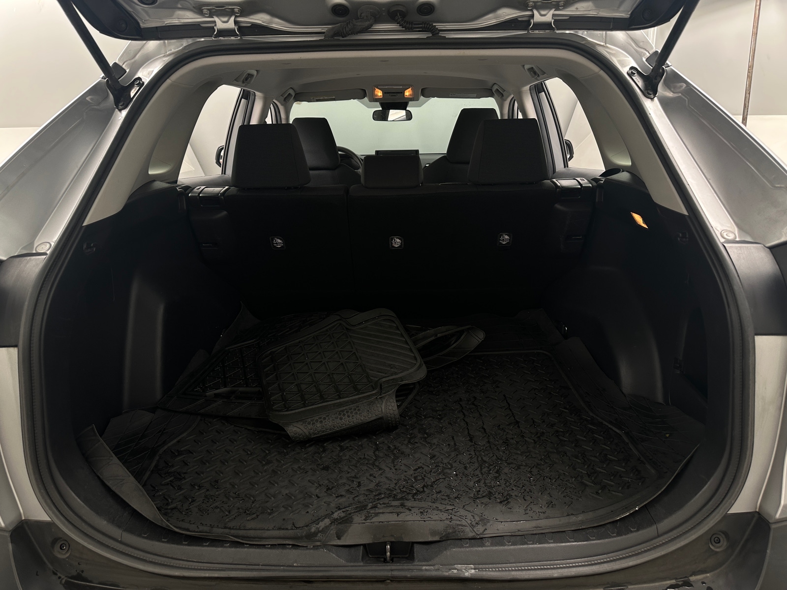 Thumbnail: 2021 Toyota RAV4 - 7