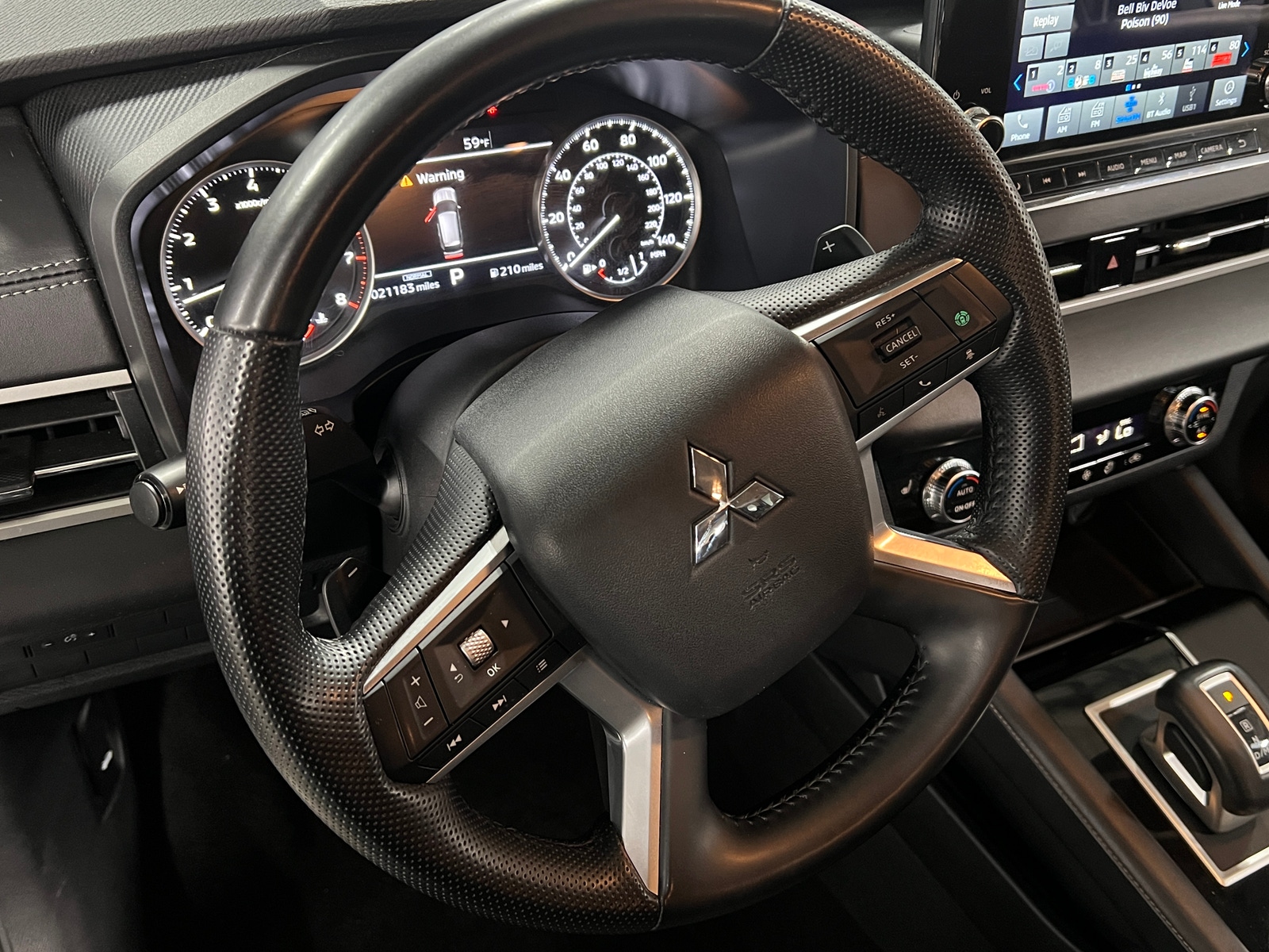 Thumbnail: 2024 Mitsubishi Outlander - 4