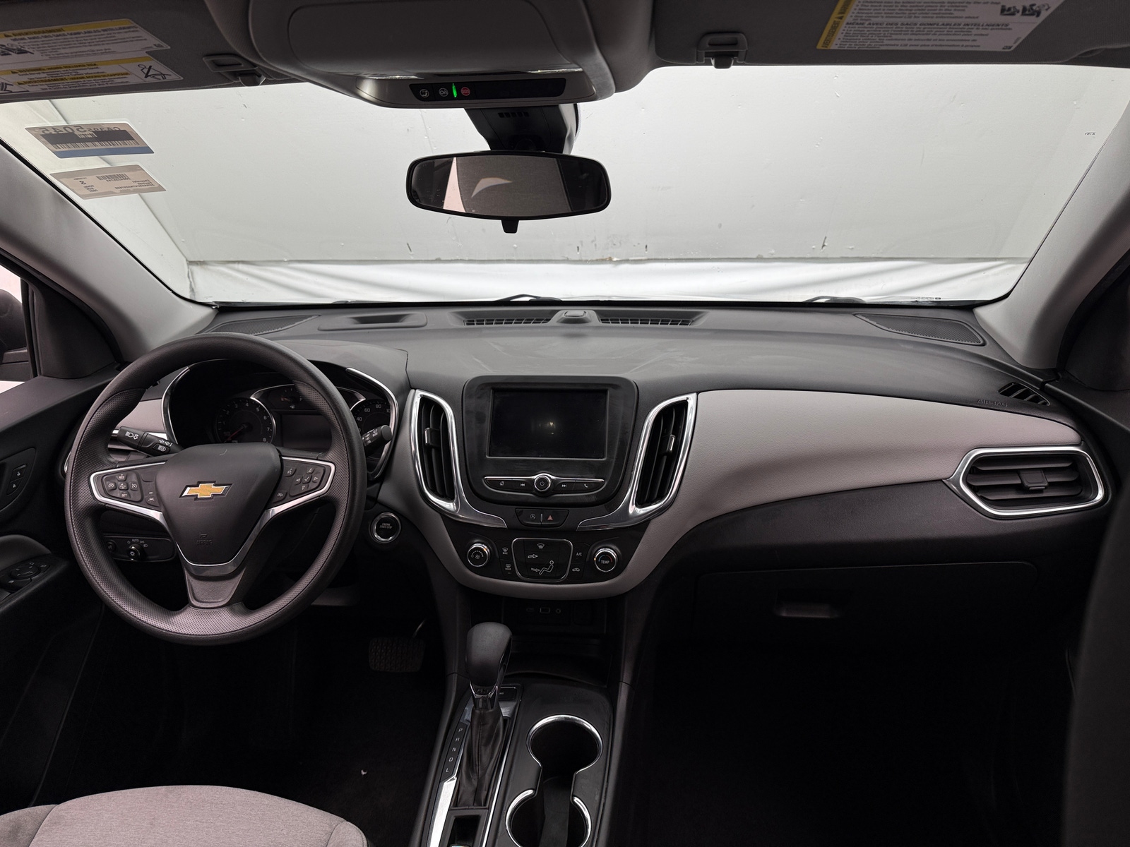 Thumbnail: 2022 Chevrolet Equinox - 3