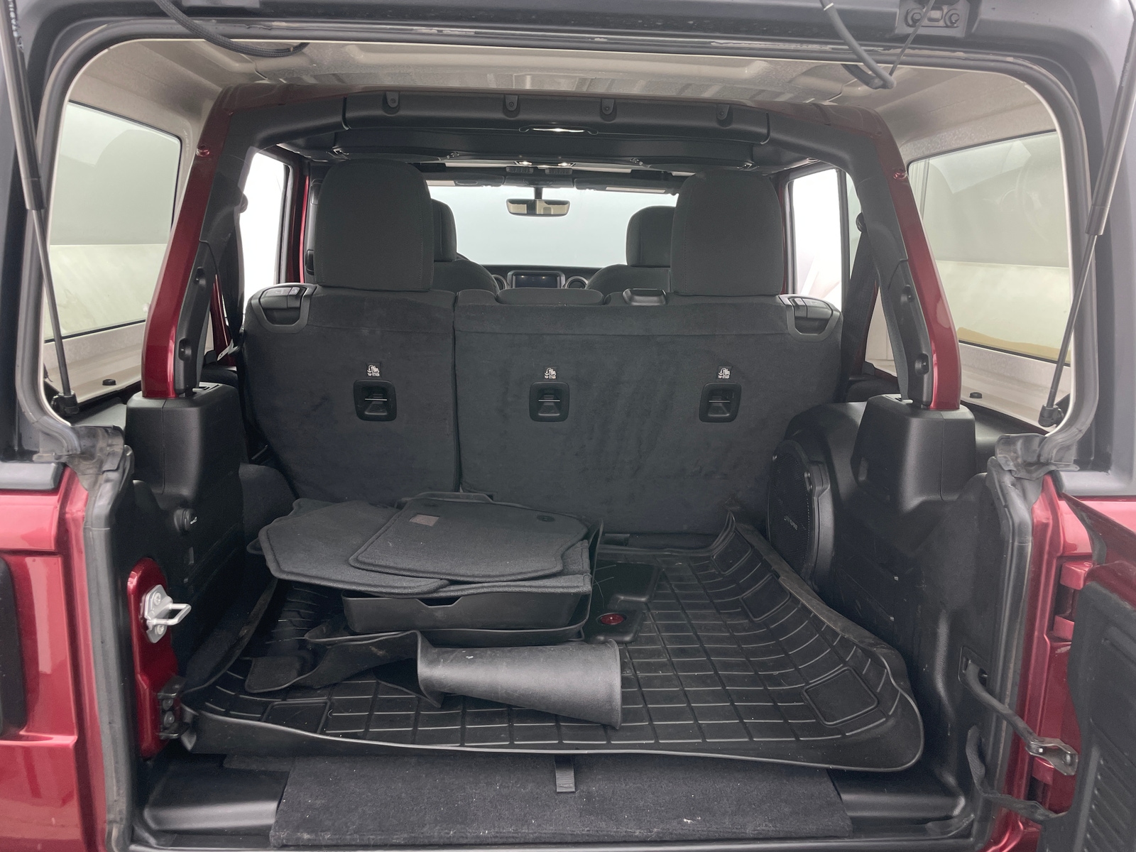 Thumbnail: 2021 Jeep Wrangler - 7