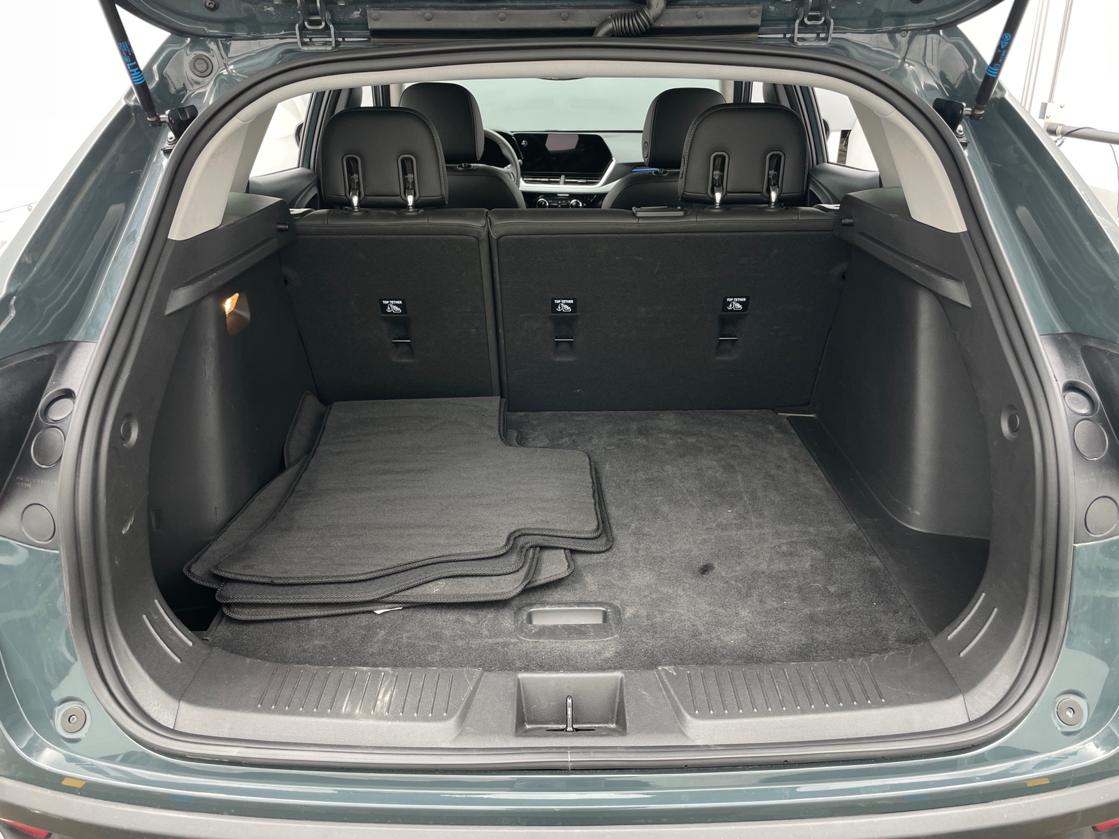 Thumbnail: 2025 Chevrolet Trax - 7