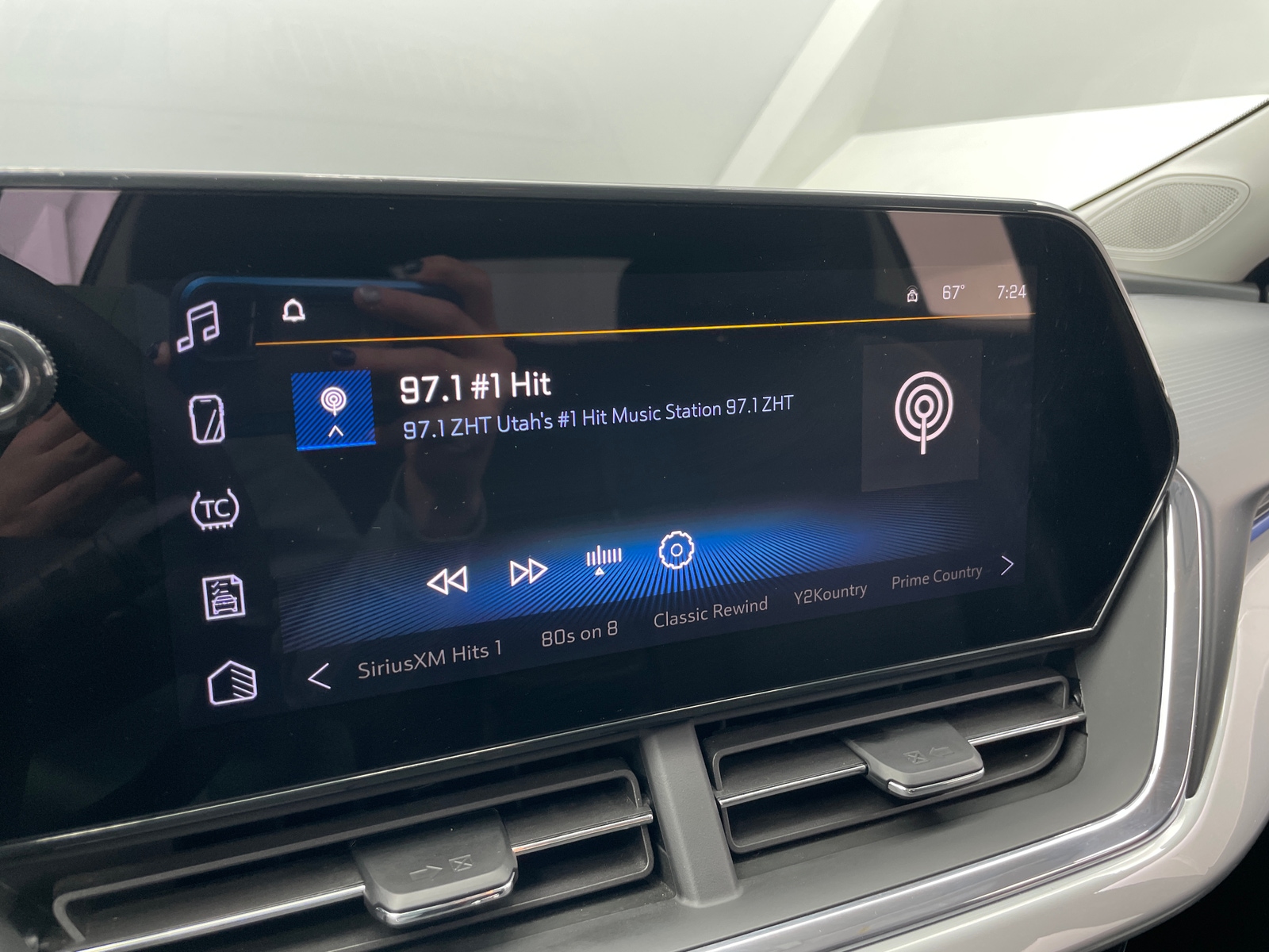 Thumbnail: 2025 Chevrolet Trax - 4