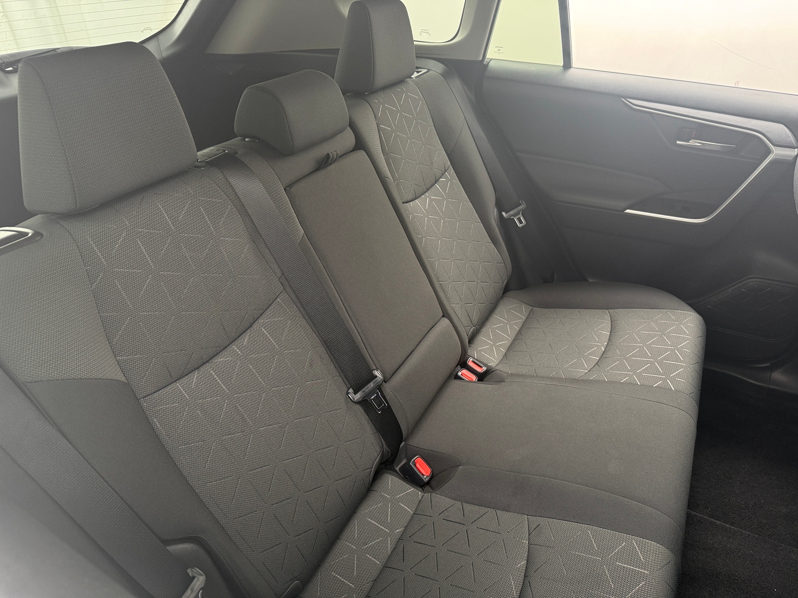 Thumbnail: 2021 Toyota RAV4 - 6