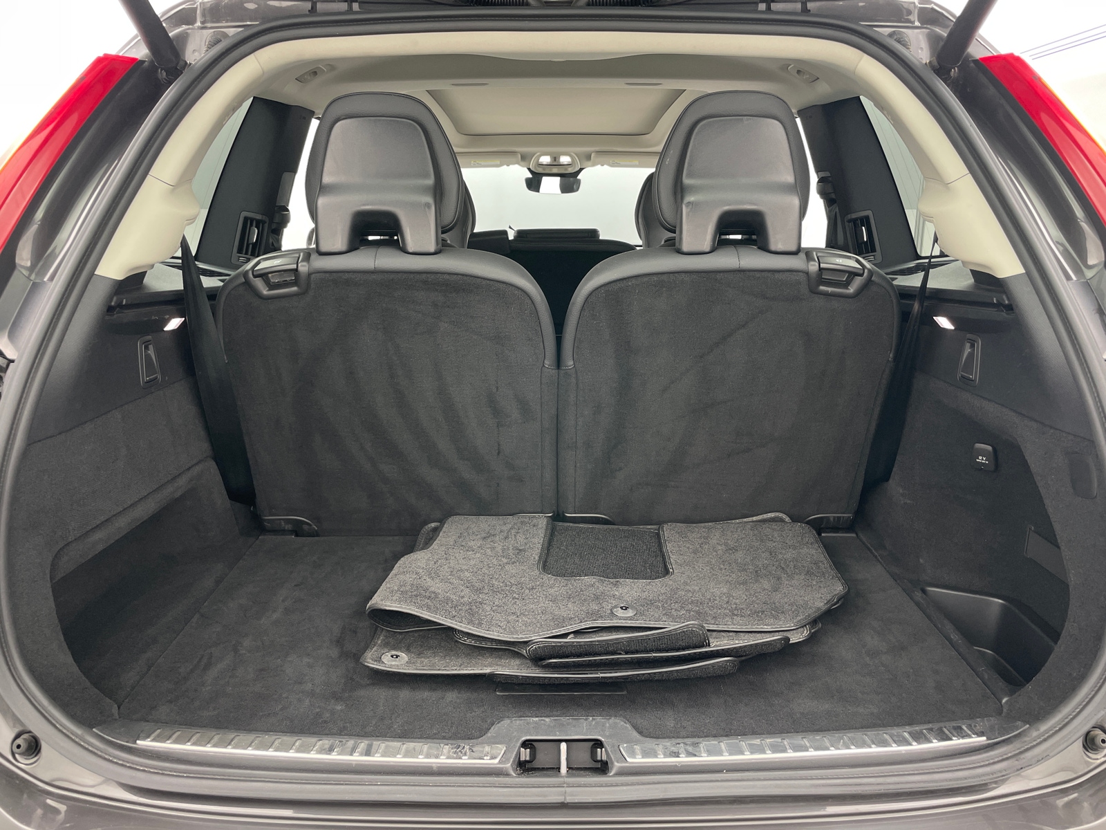 Thumbnail: 2024 Volvo XC90 - 6