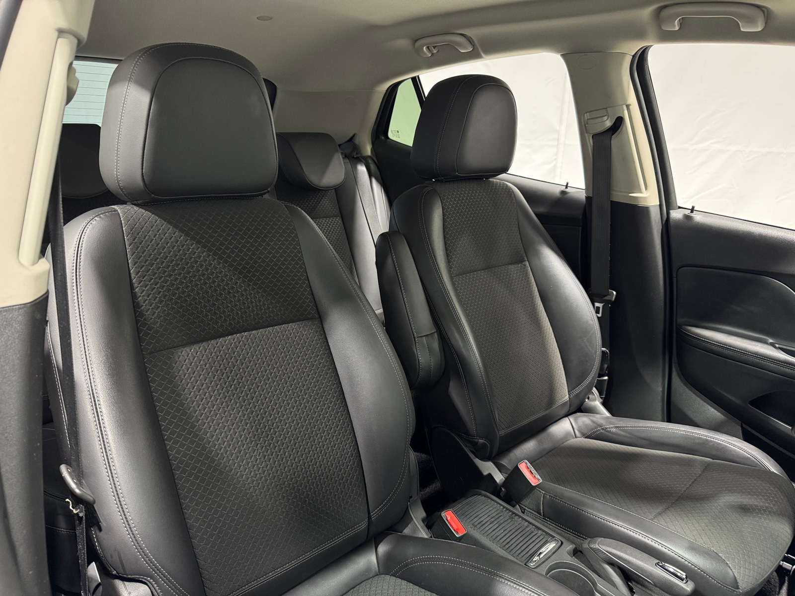 Thumbnail: 2019 Buick Encore - 2