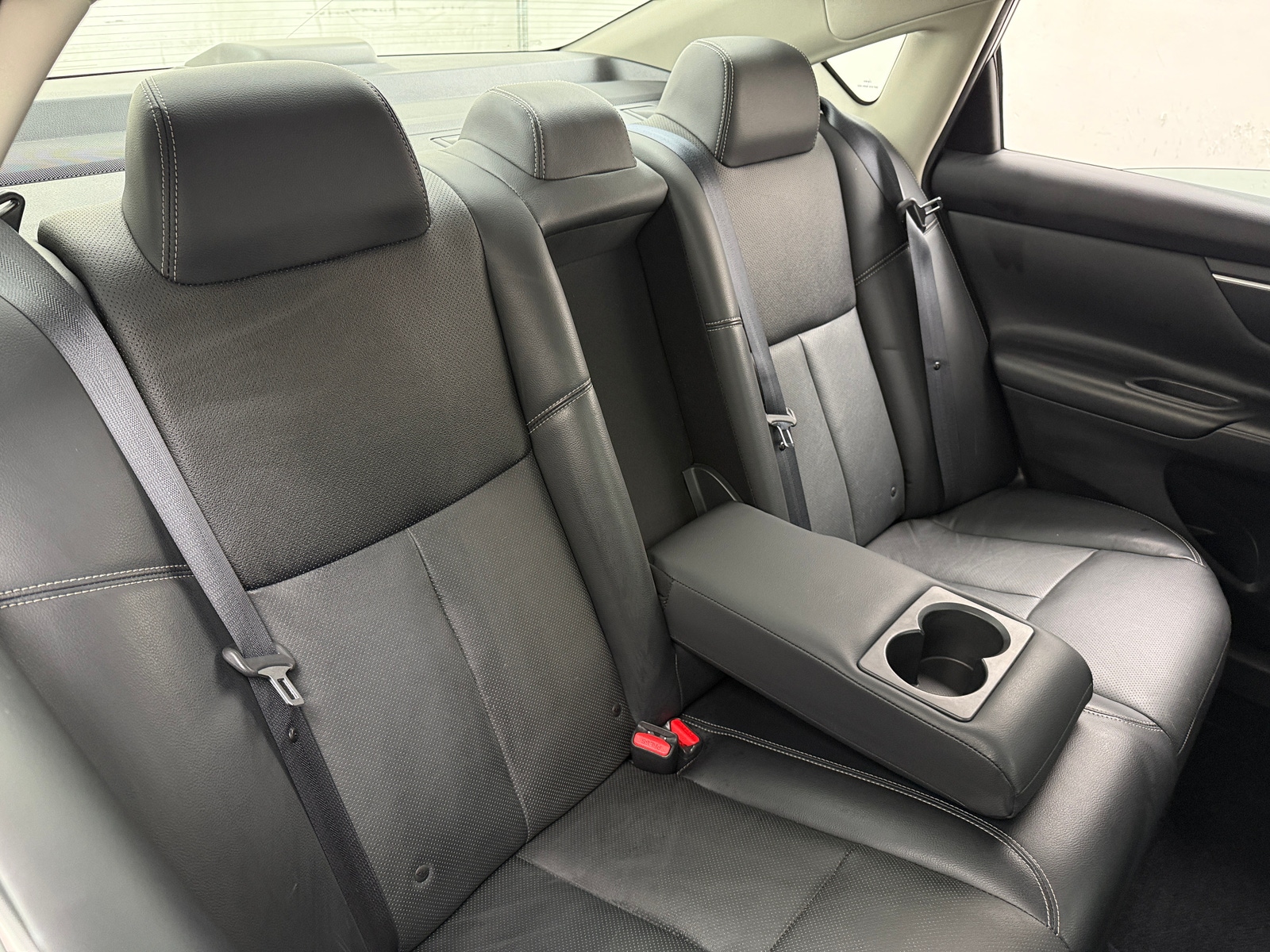 Thumbnail: 2017 Nissan Altima - 5