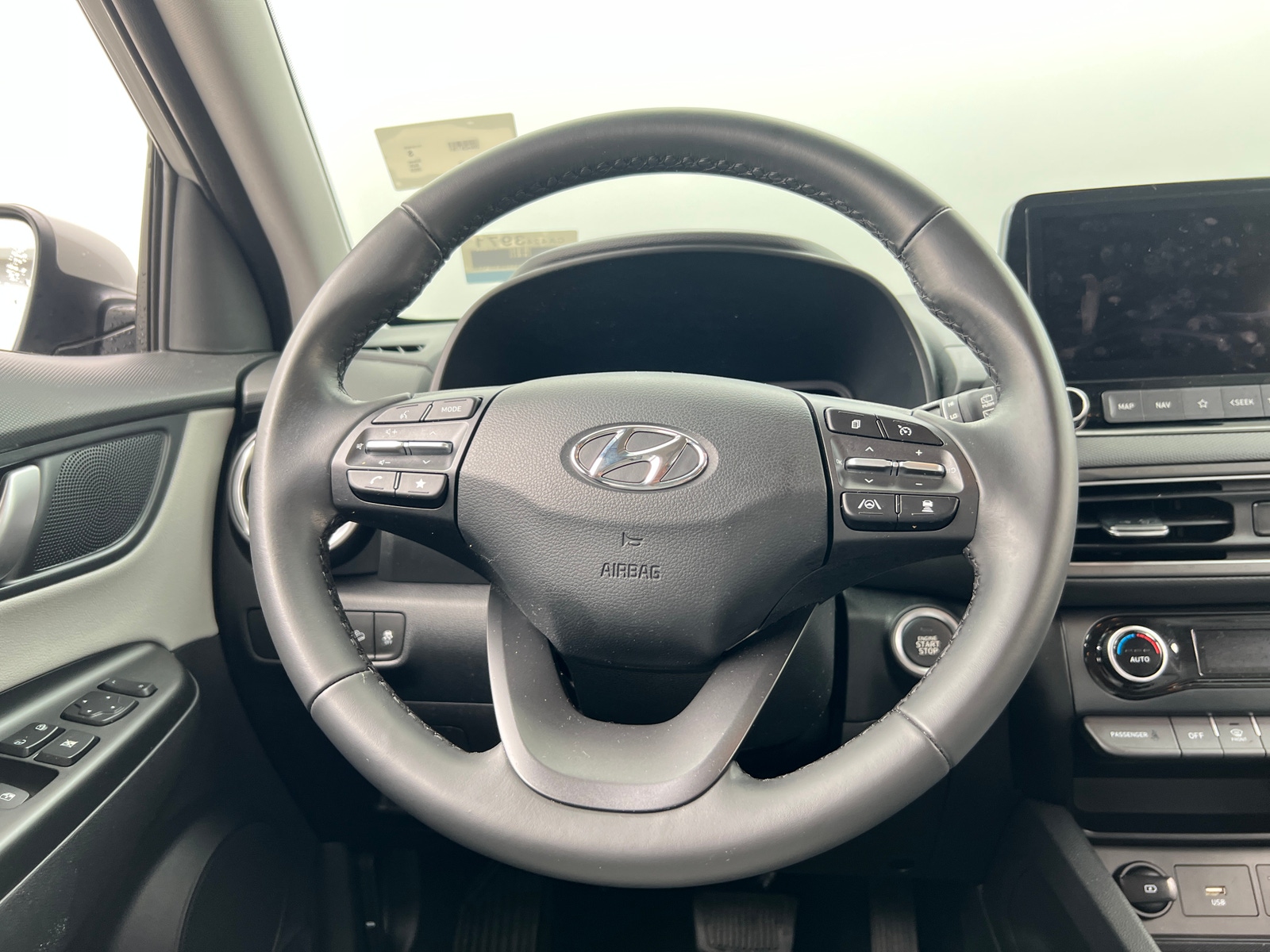Thumbnail: 2023 Hyundai Kona - 4