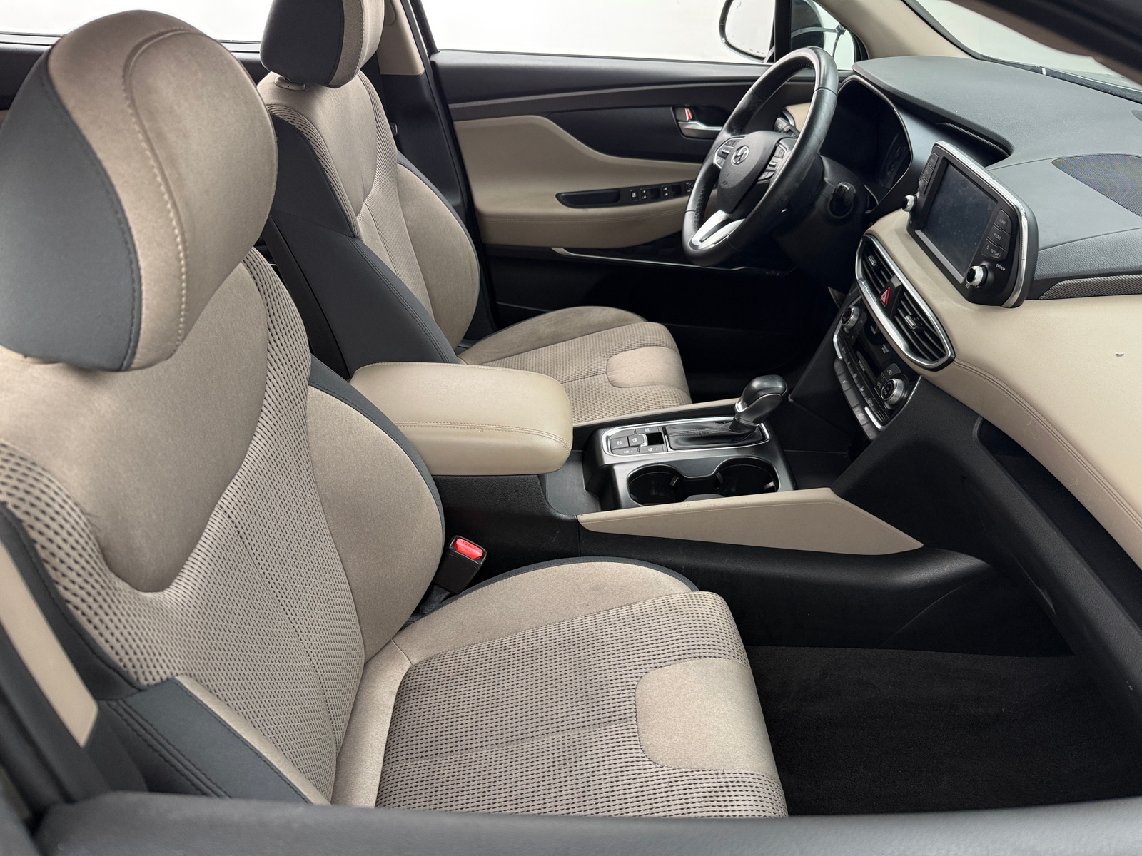 Thumbnail: 2019 Hyundai Santa Fe - 2