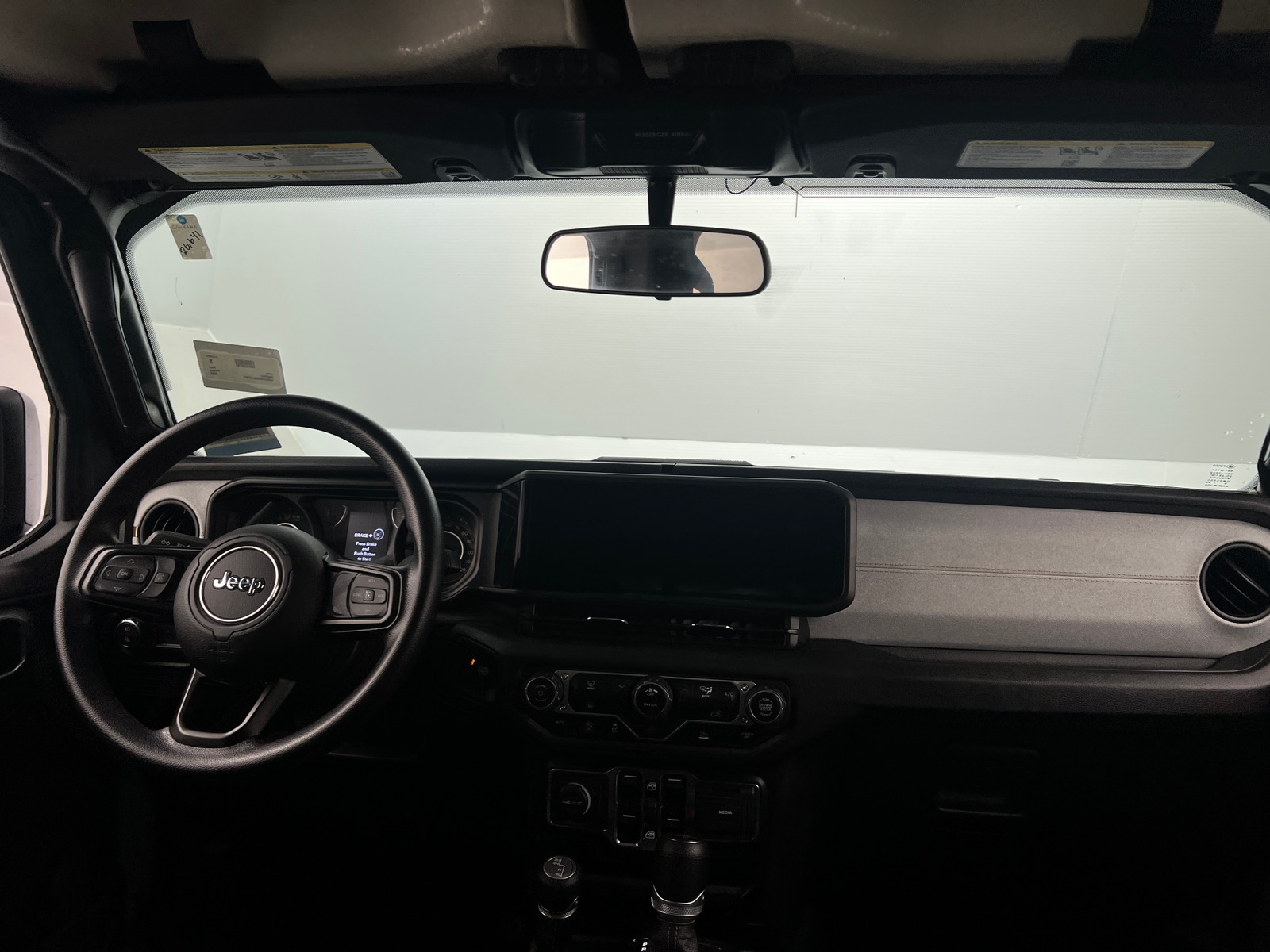 Thumbnail: 2024 Jeep Gladiator - 3