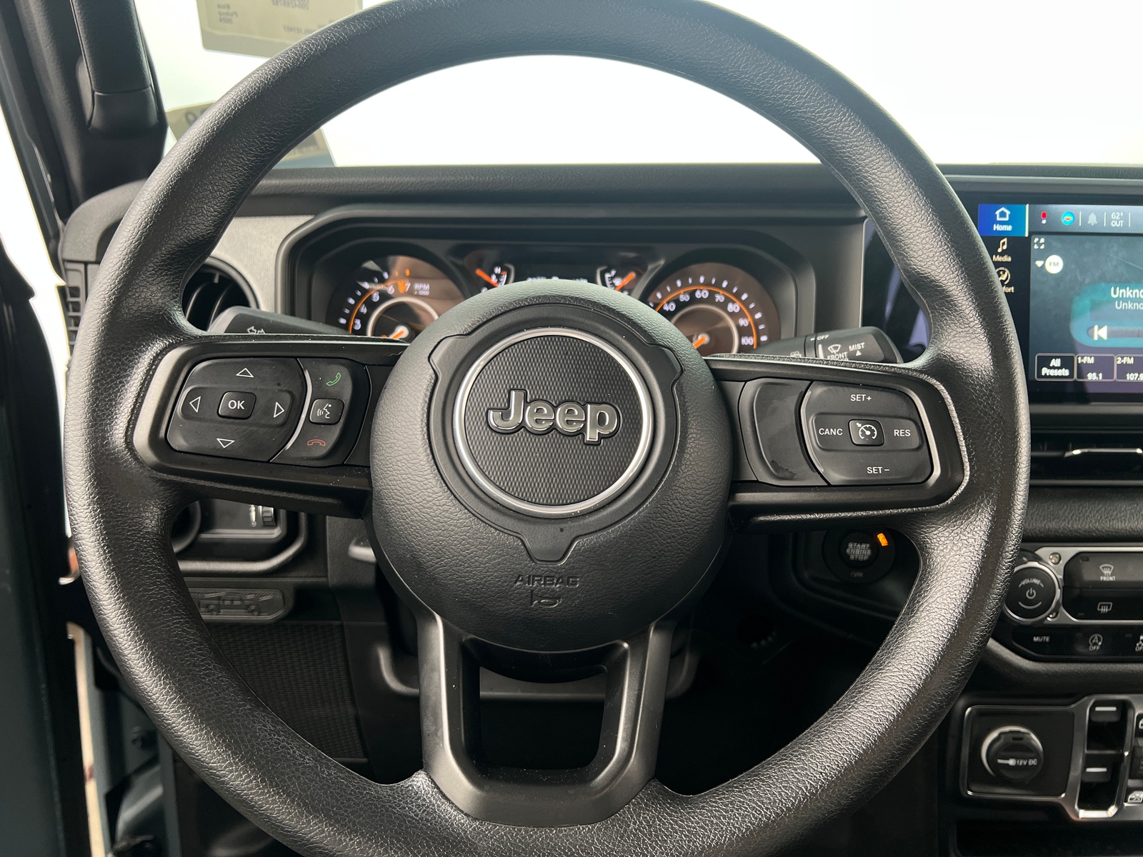 Thumbnail: 2024 Jeep Gladiator - 5