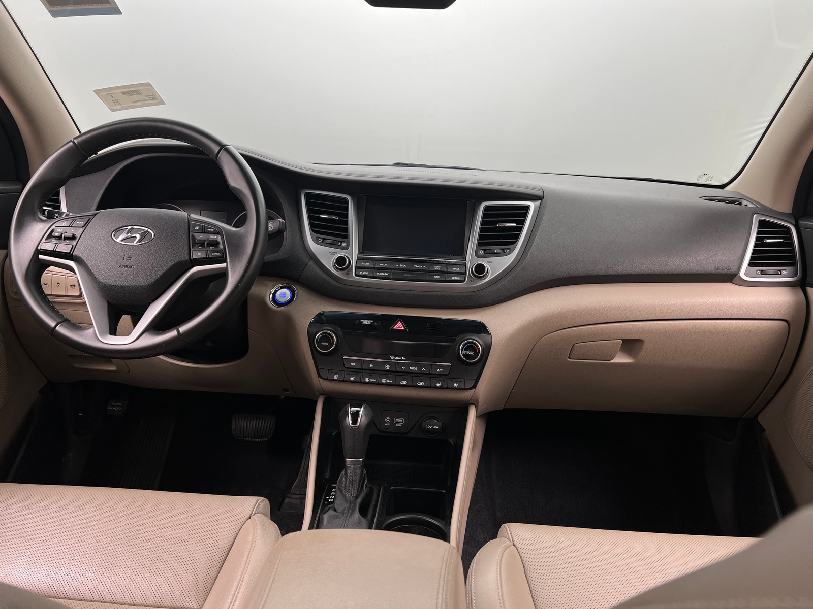 Thumbnail: 2017 Hyundai Tucson - 3