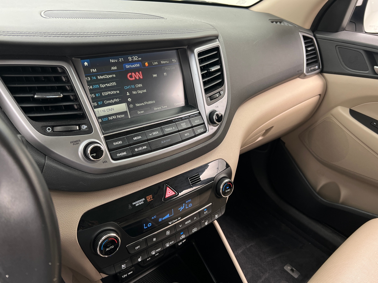 Thumbnail: 2017 Hyundai Tucson - 4