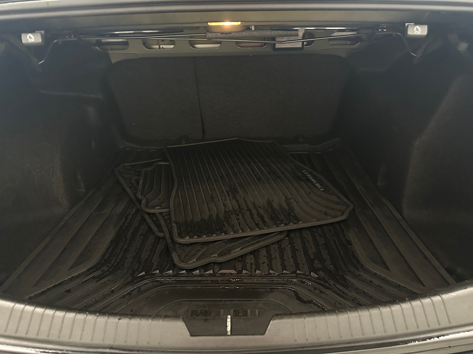 Thumbnail: 2021 Chevrolet Malibu - 7