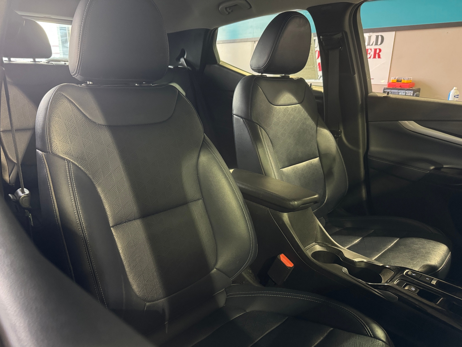 Thumbnail: 2022 Chevrolet Bolt EUV - 2