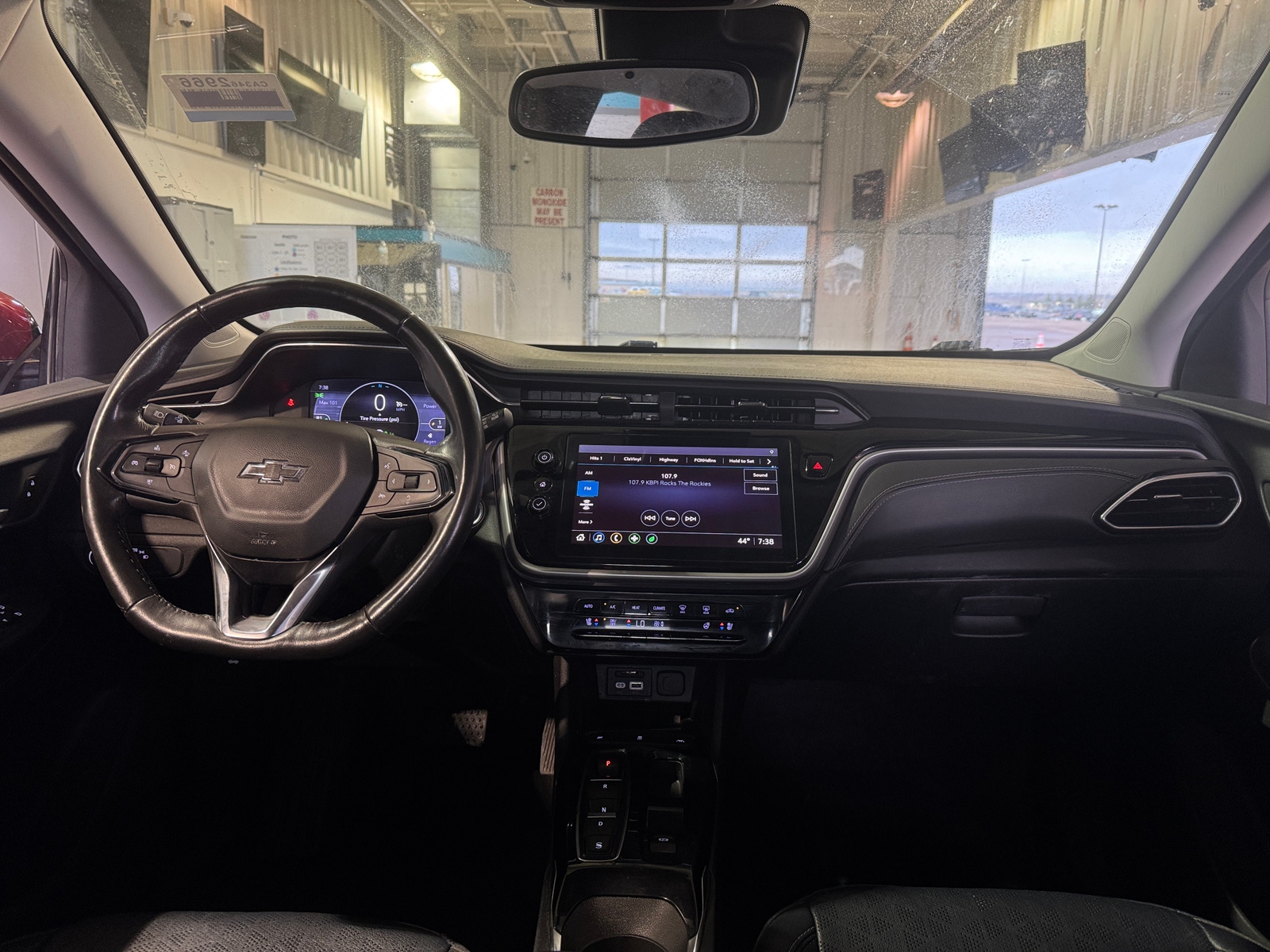 Thumbnail: 2022 Chevrolet Bolt EUV - 3