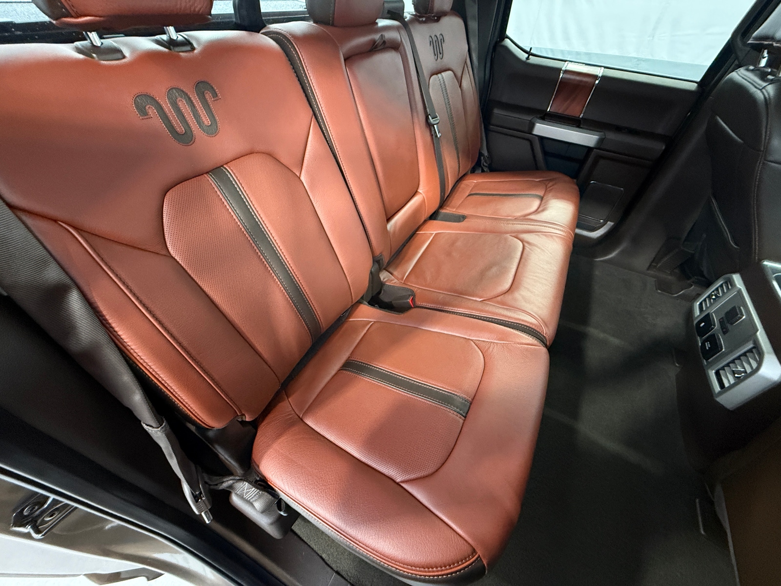 Thumbnail: 2019 Ford Econoline - 5