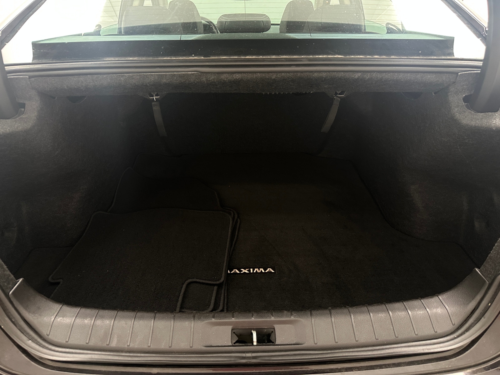 Thumbnail: 2017 Nissan Maxima - 7