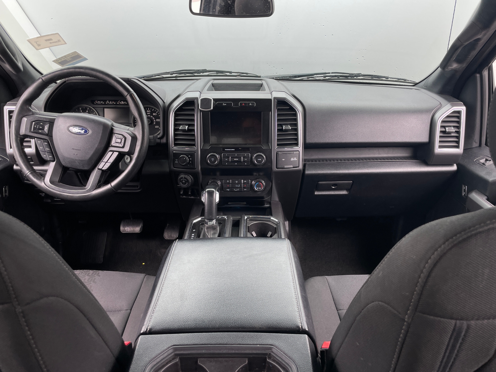 Thumbnail: 2019 Ford Econoline - 3