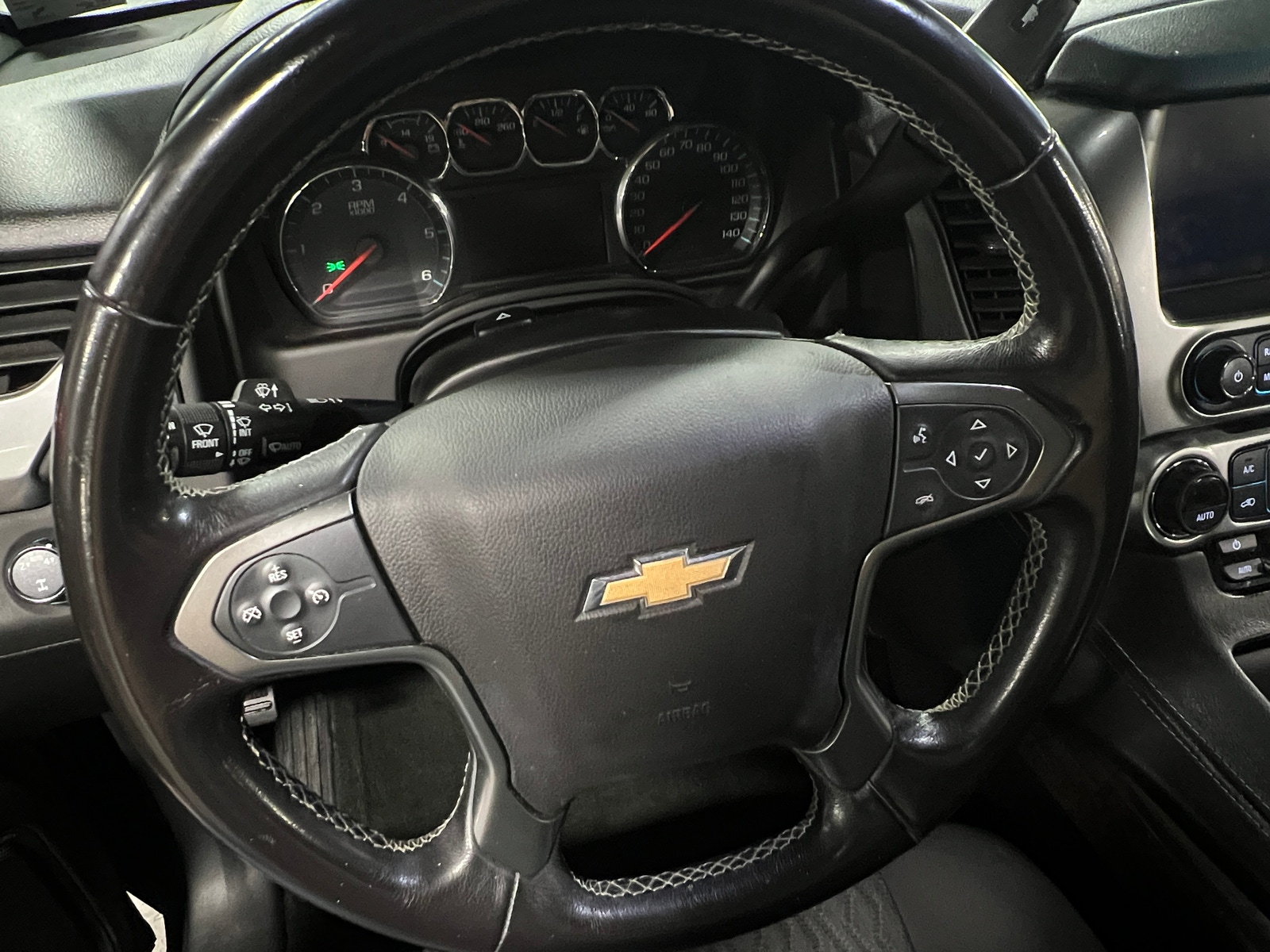 Thumbnail: 2018 Chevrolet Suburban - 5