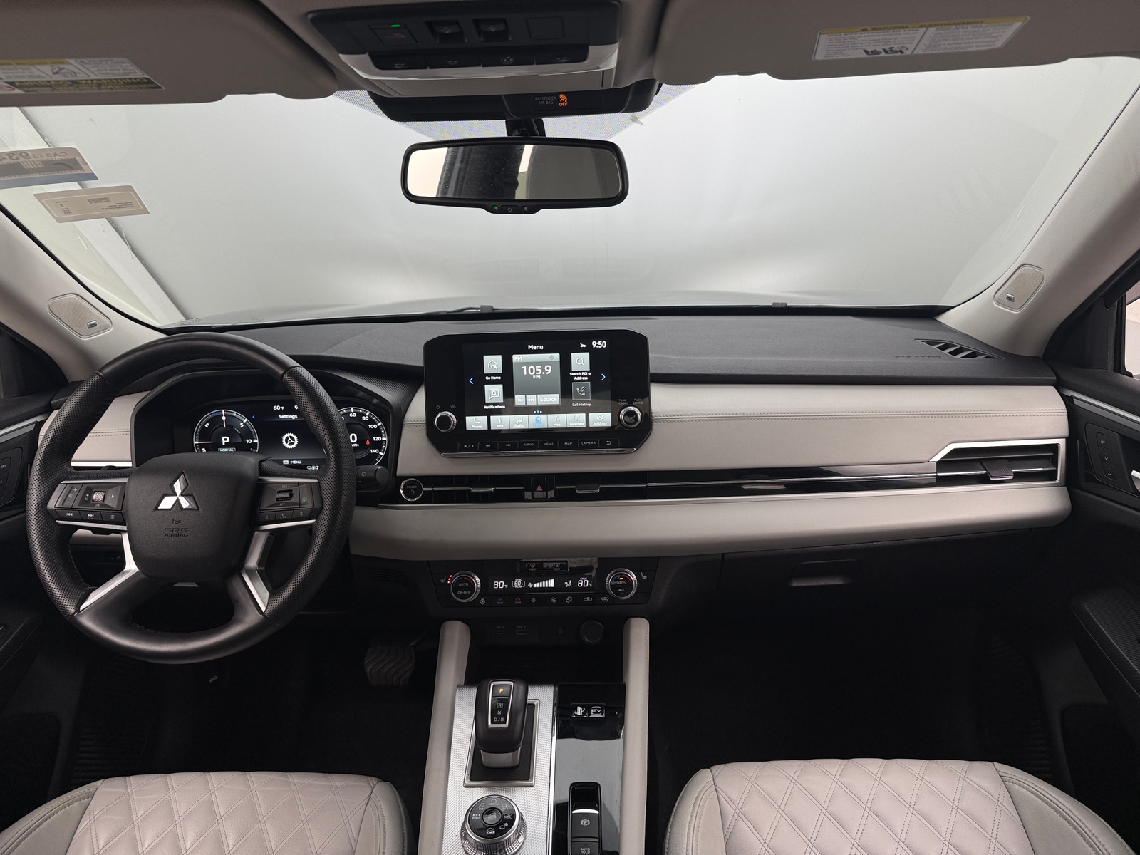 Thumbnail: 2023 Mitsubishi Outlander - 2