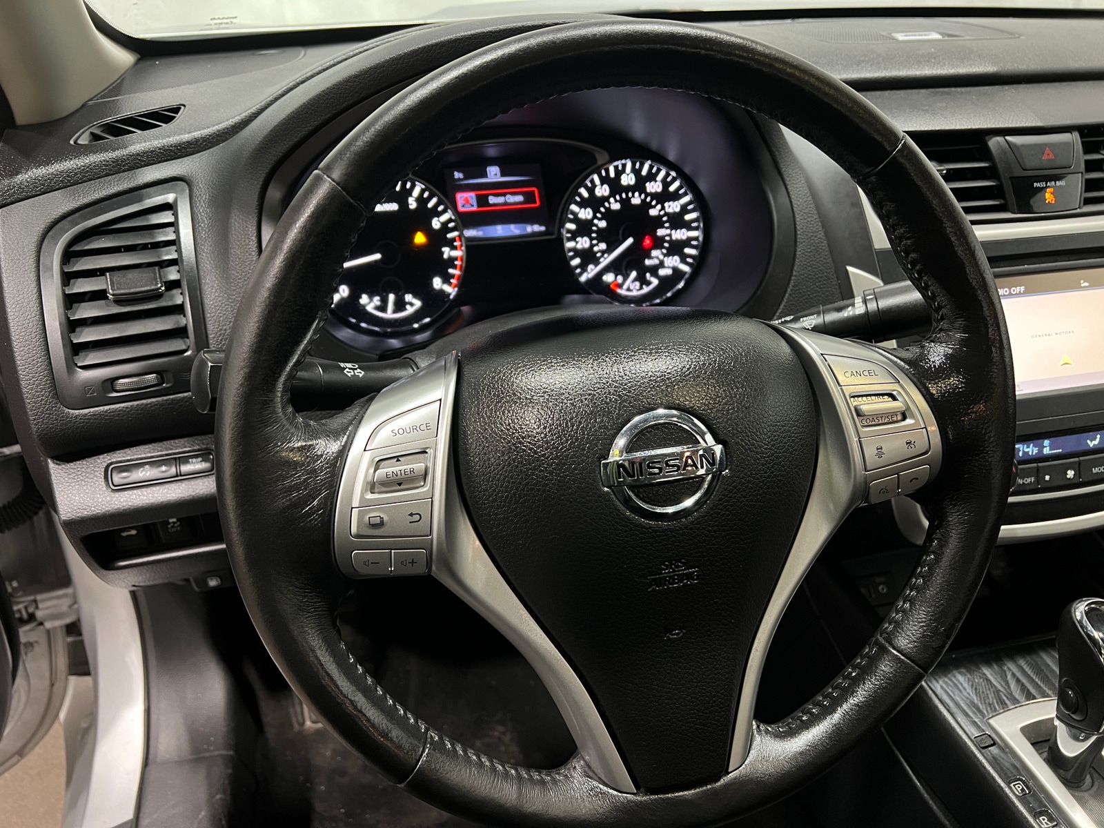 Thumbnail: 2017 Nissan Altima - 4