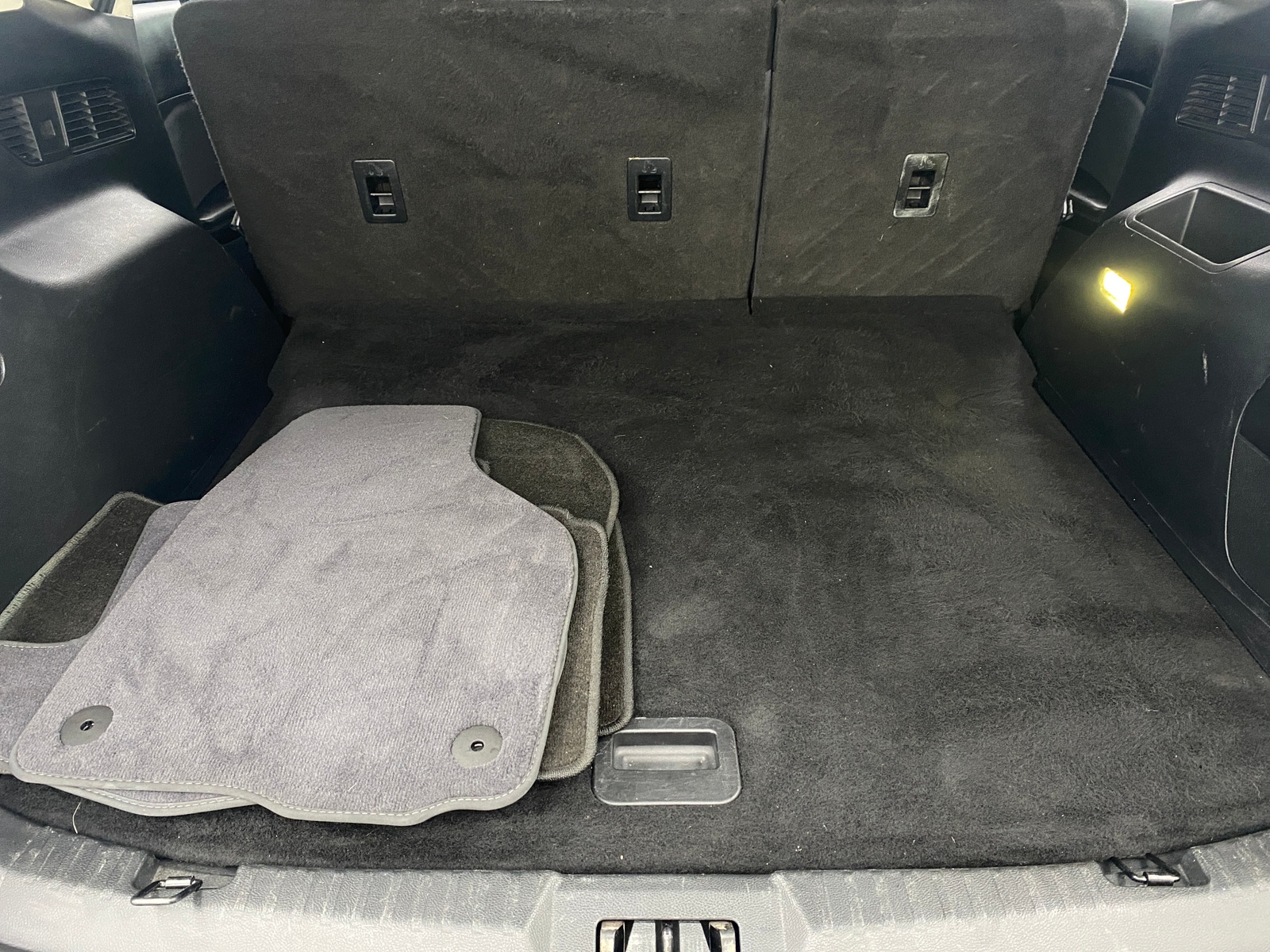 Thumbnail: 2015 Ford Edge - 7