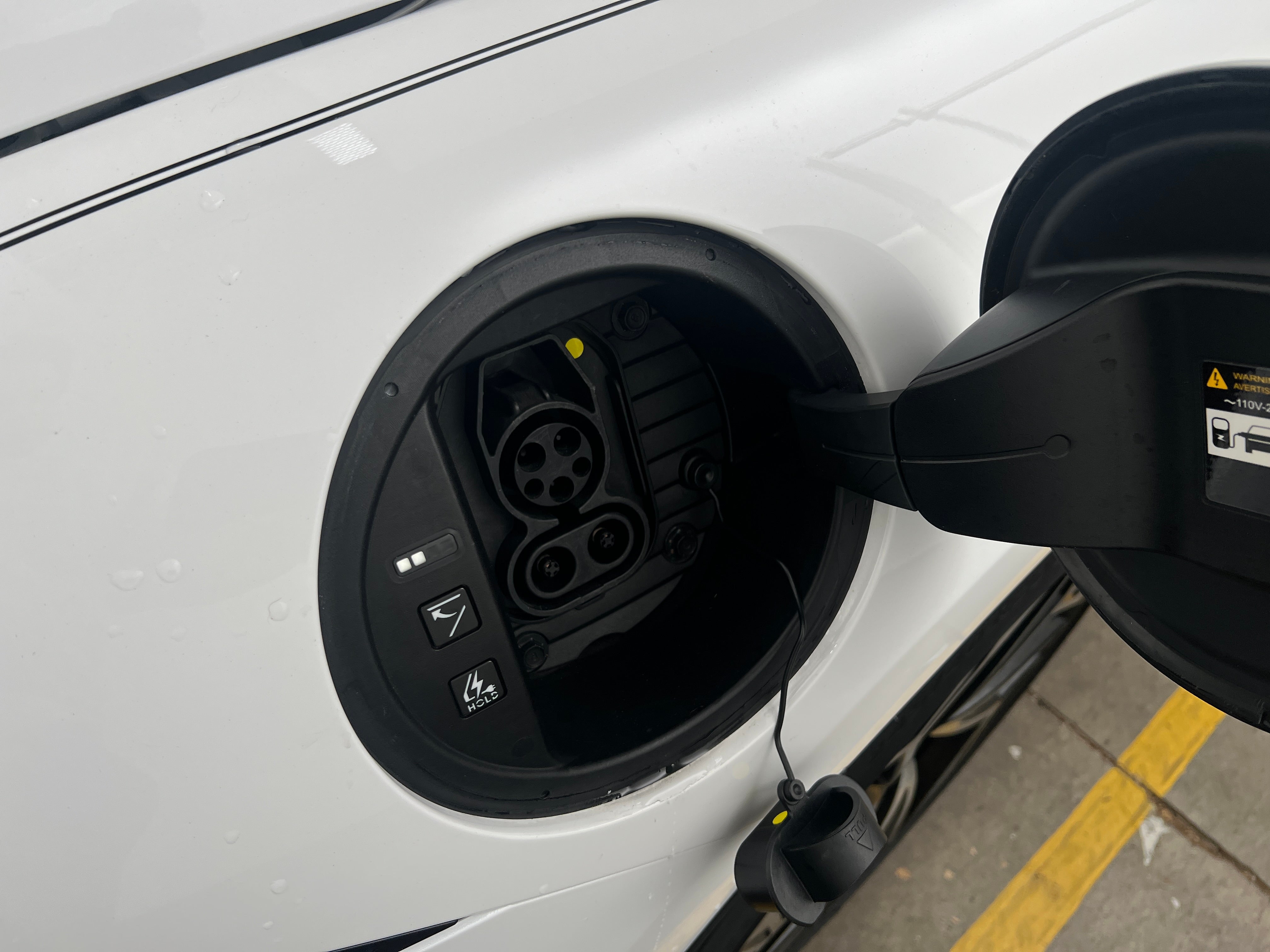 Used 2023 Hyundai IONIQ 6 SEL with VIN KMHM34AA5PA051498 for sale in Oak Creek, WI