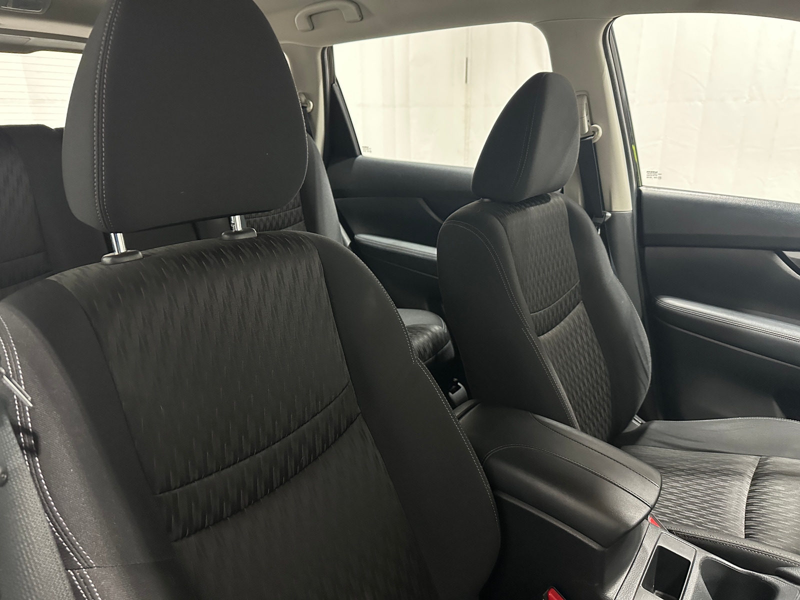 Thumbnail: 2017 Nissan Rogue - 2