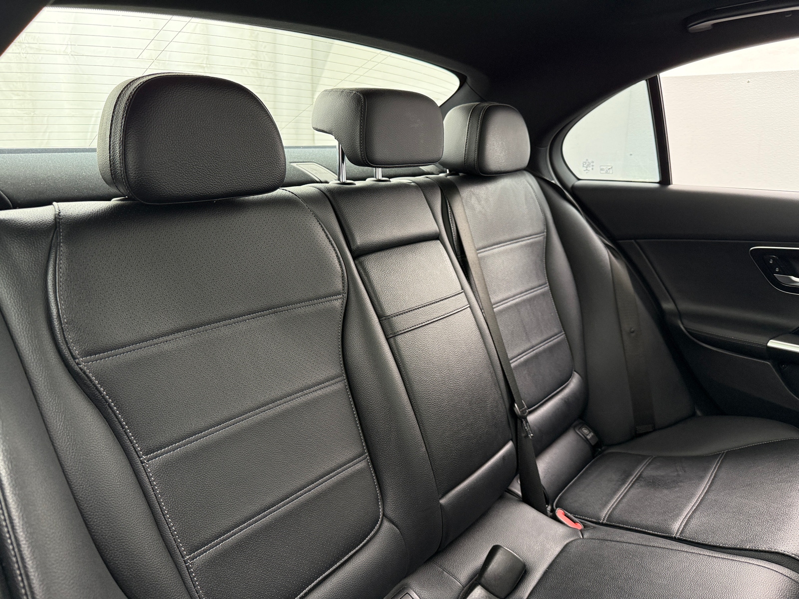 Thumbnail: 2023 Mercedes-Benz C-Class - 5