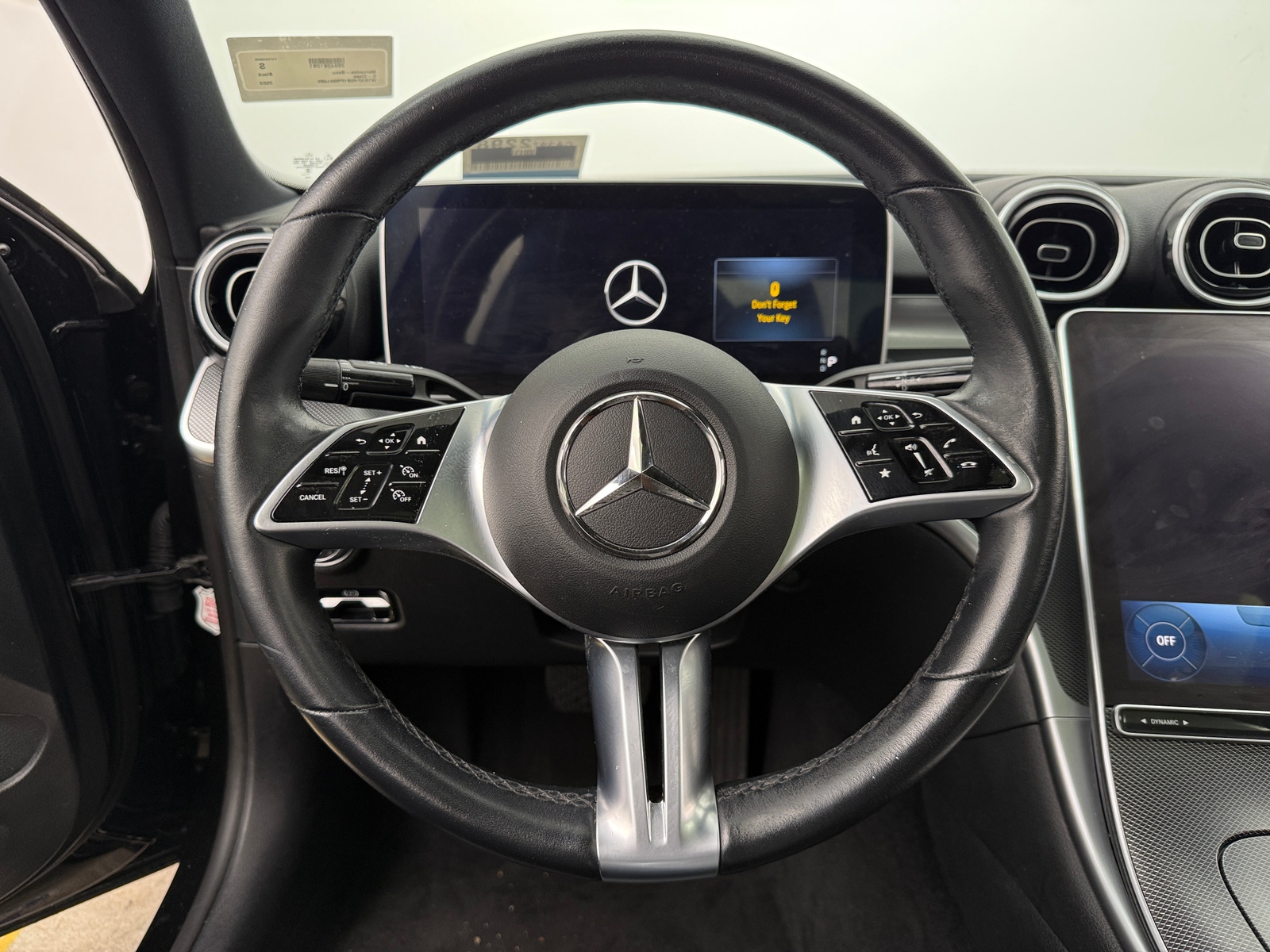 Thumbnail: 2023 Mercedes-Benz C-Class - 4