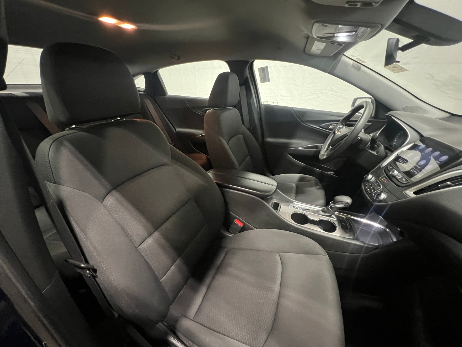 Thumbnail: 2022 Chevrolet Malibu - 2