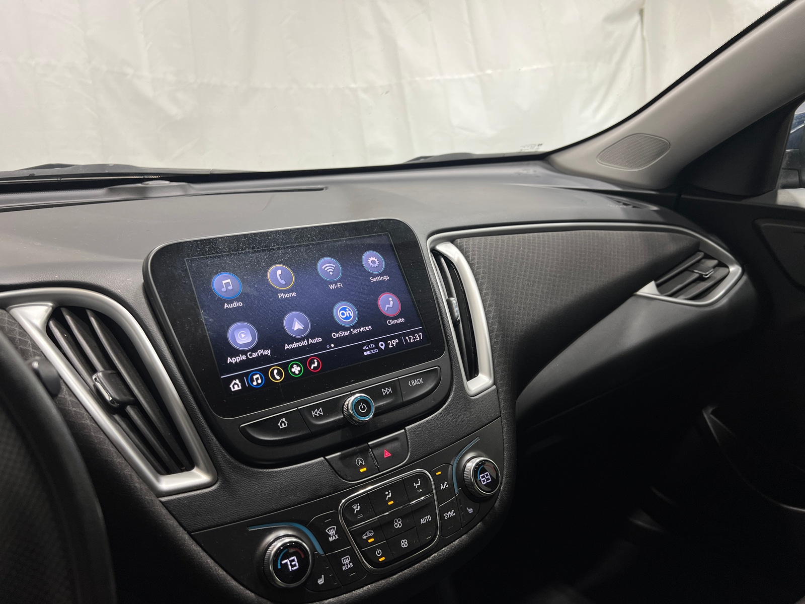 Thumbnail: 2022 Chevrolet Malibu - 4