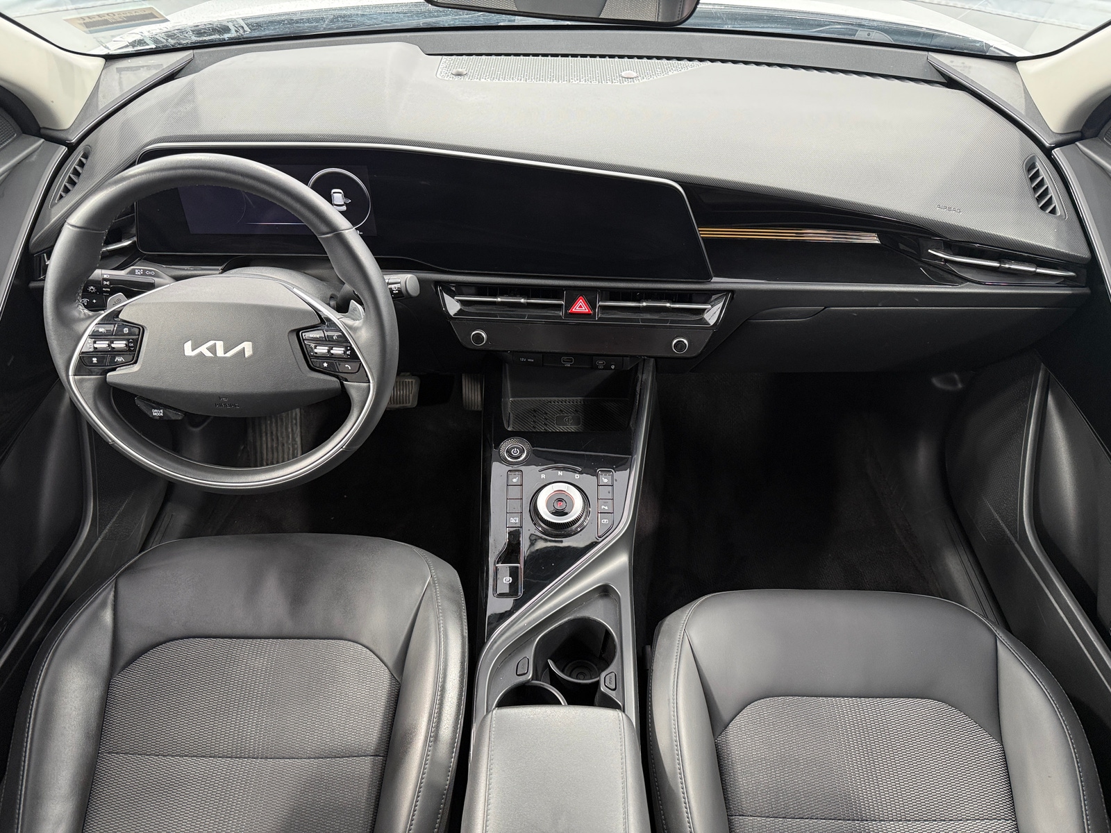 Thumbnail: 2023 Kia Niro - 2