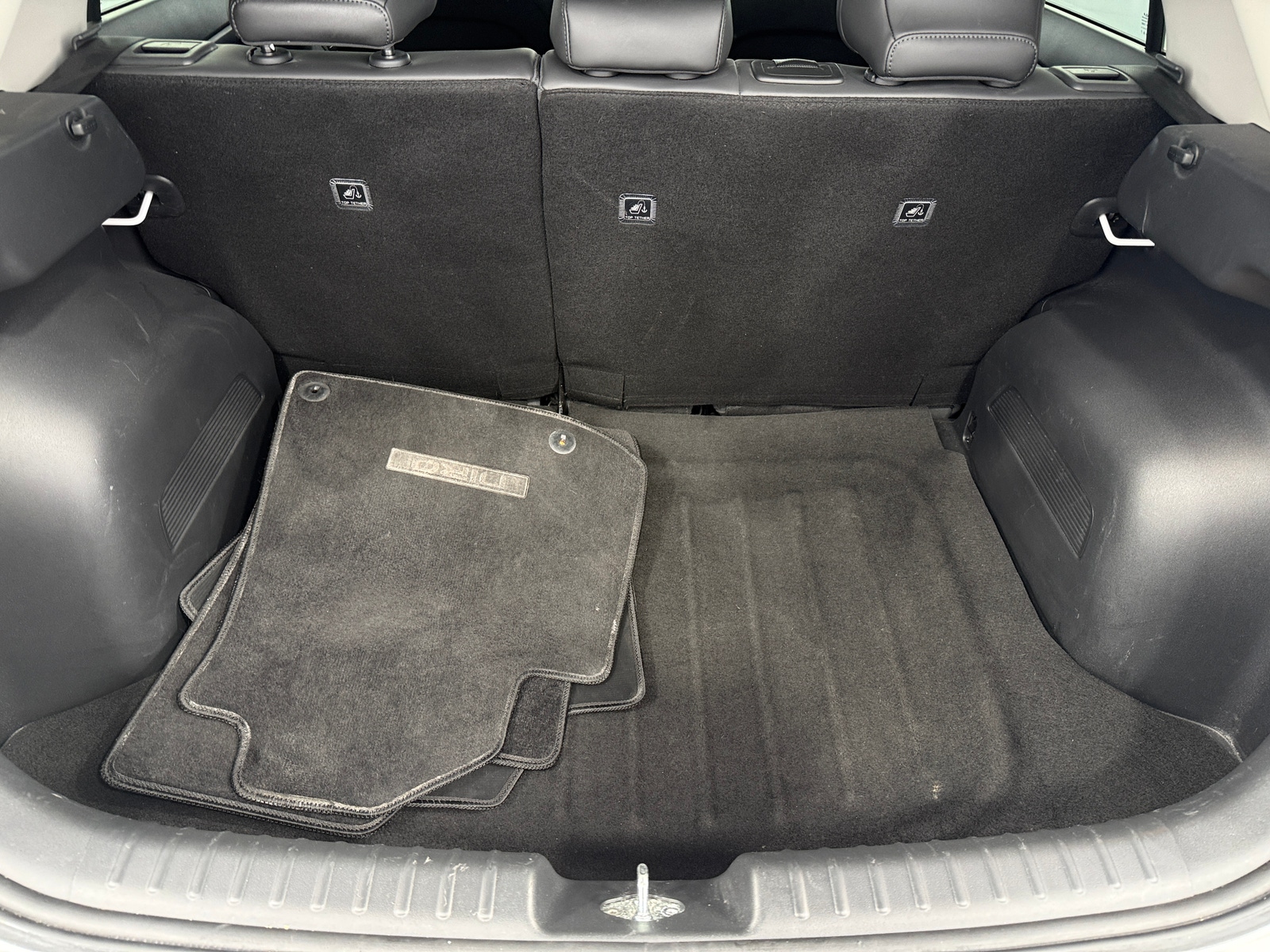 Thumbnail: 2023 Kia Niro - 6