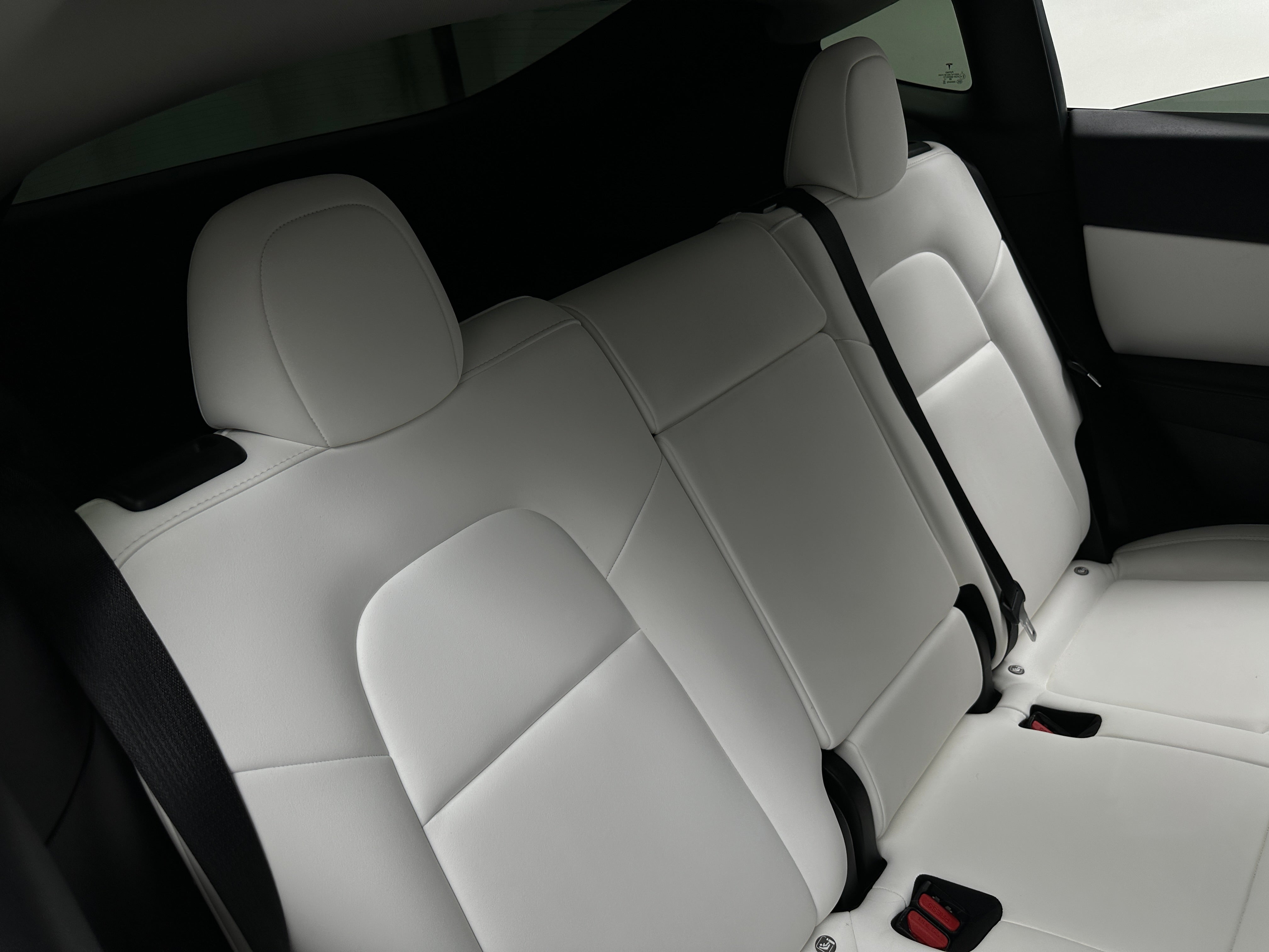 Used 2021 Tesla Model Y Long Range with VIN 5YJYGDEE8MF179227 for sale in Oak Creek, WI