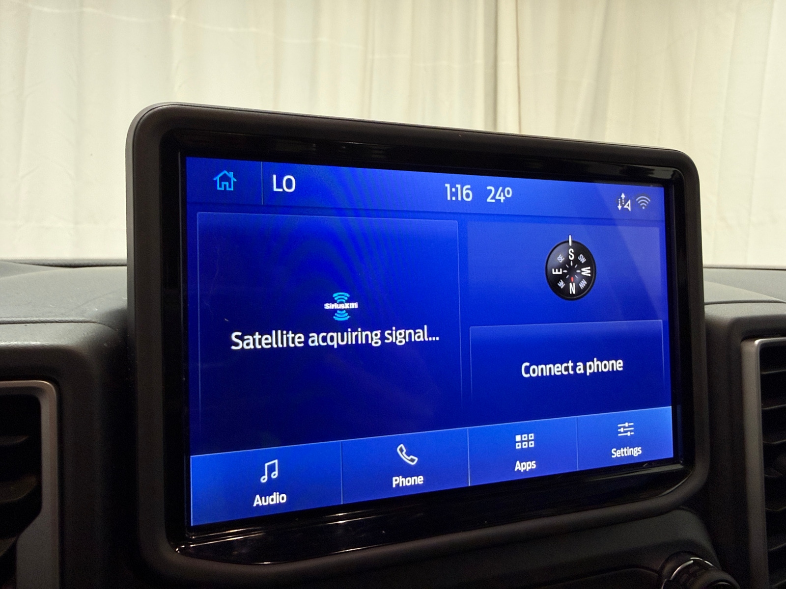 Thumbnail: 2022 Ford Bronco Sport - 4