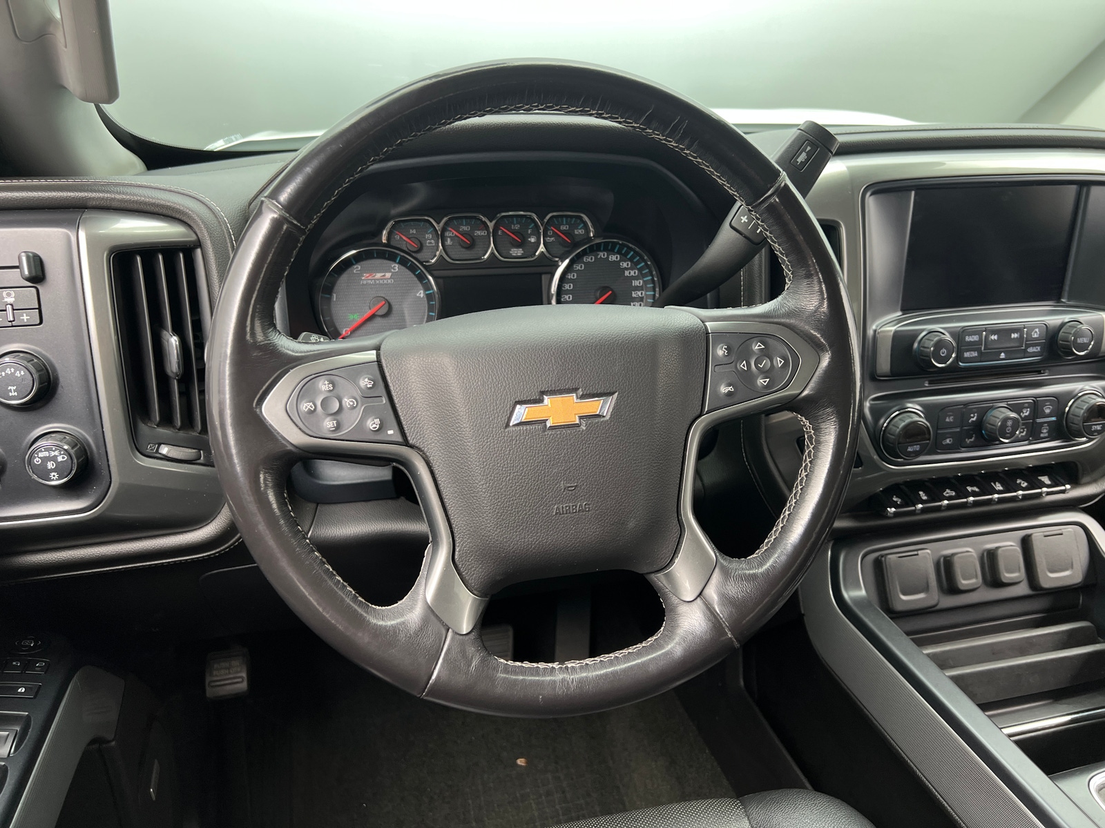 Thumbnail: 2018 Chevrolet Silverado 2500 - 4