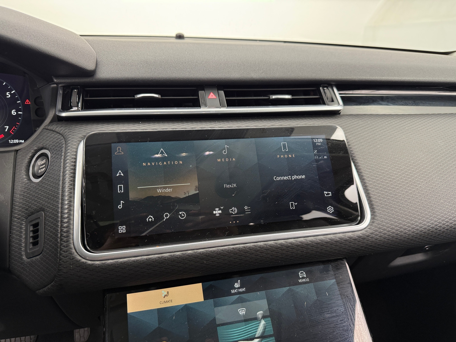 Thumbnail: 2021 Land Rover Range Rover Velar - 3