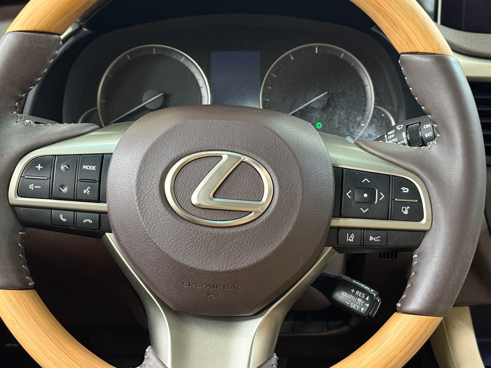 Thumbnail: 2017 Lexus RX - 4