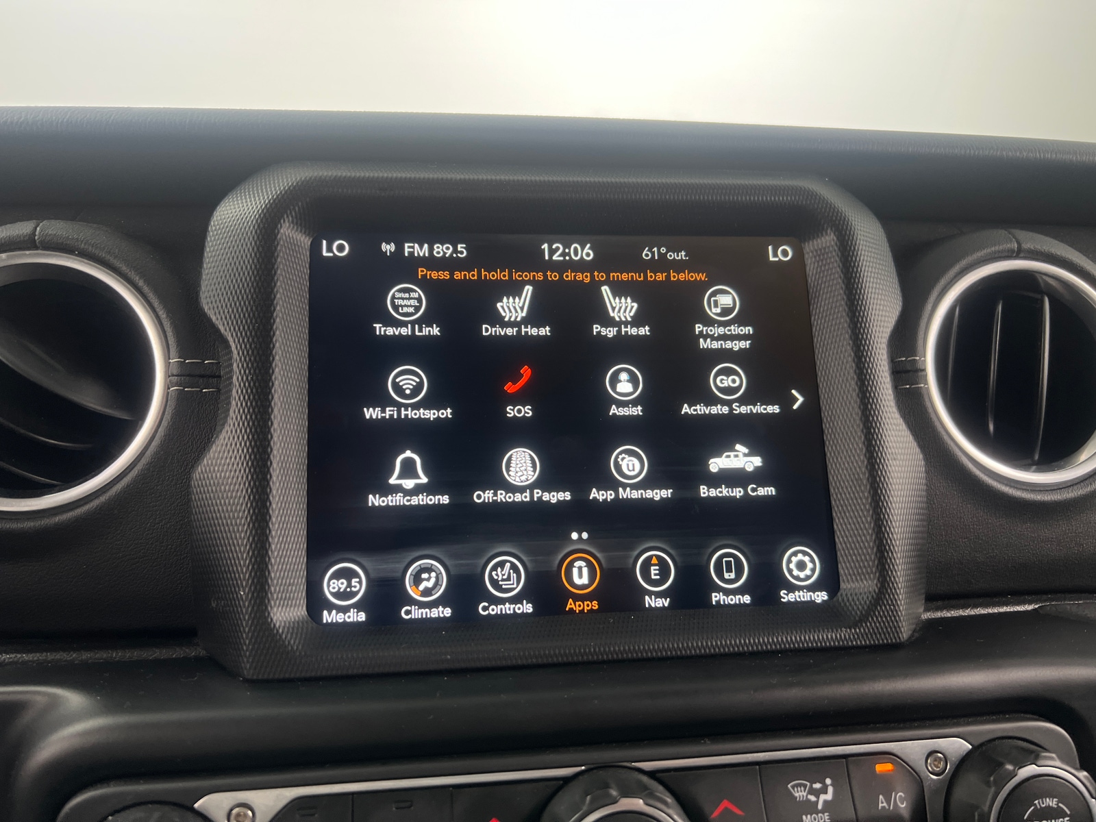 Thumbnail: 2022 Jeep Gladiator - 3