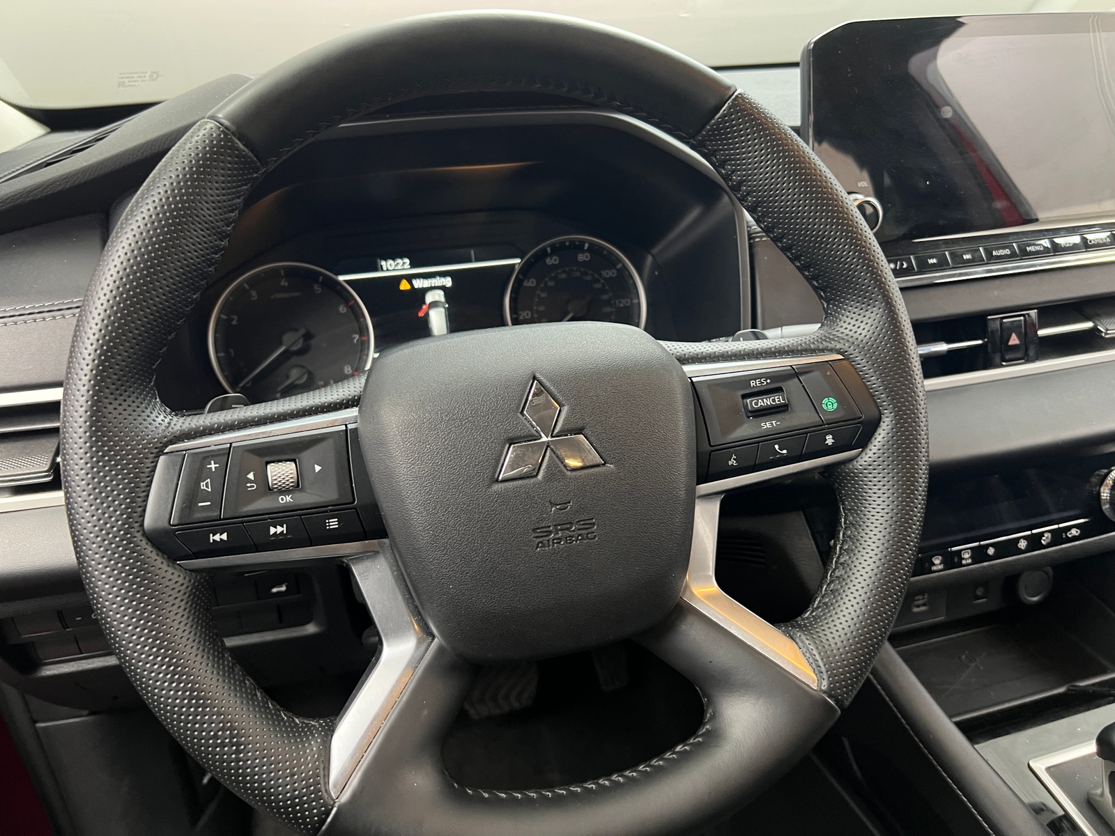 Thumbnail: 2024 Mitsubishi Outlander - 4