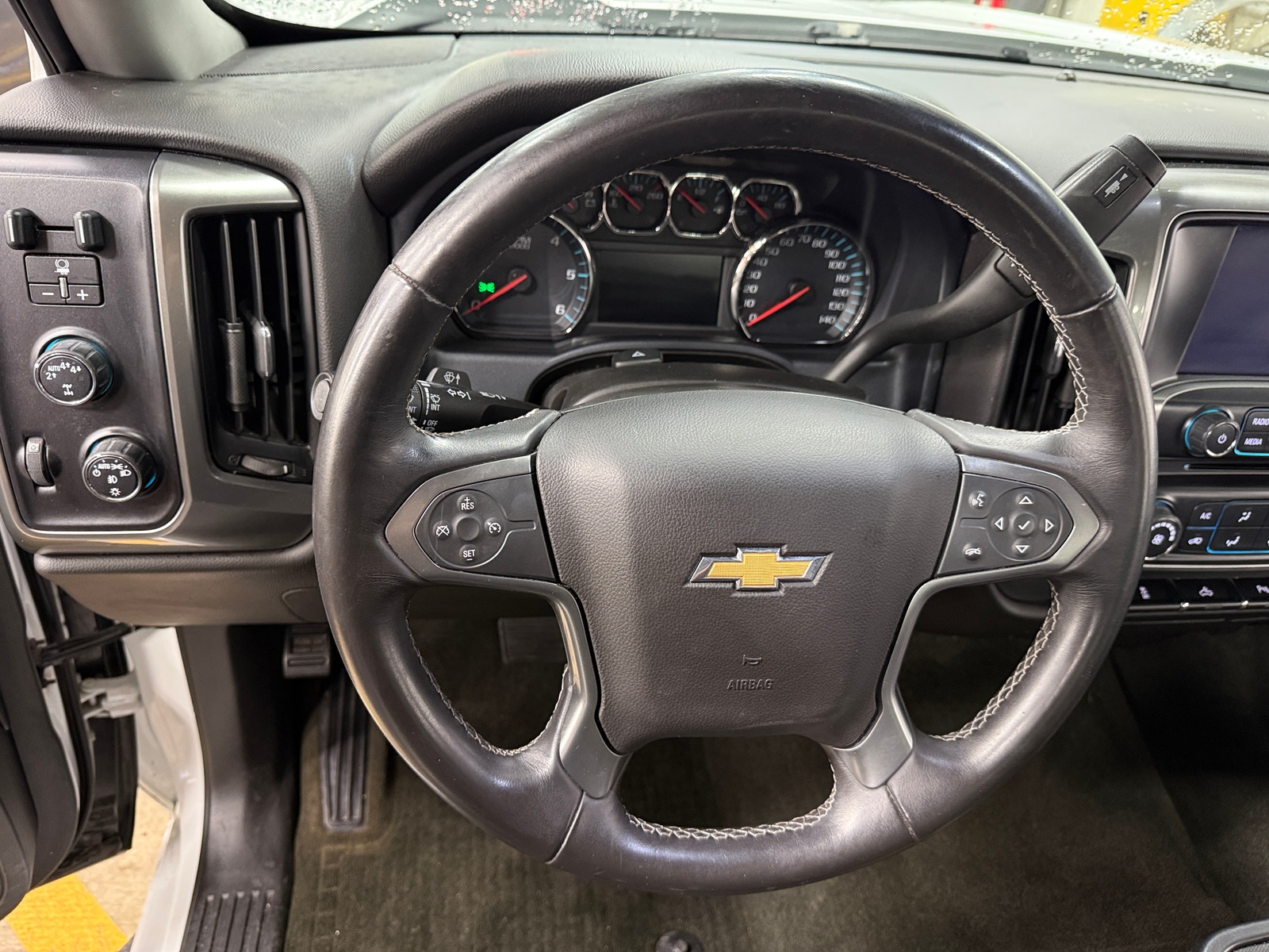 Thumbnail: 2017 Chevrolet Silverado 1500 - 5