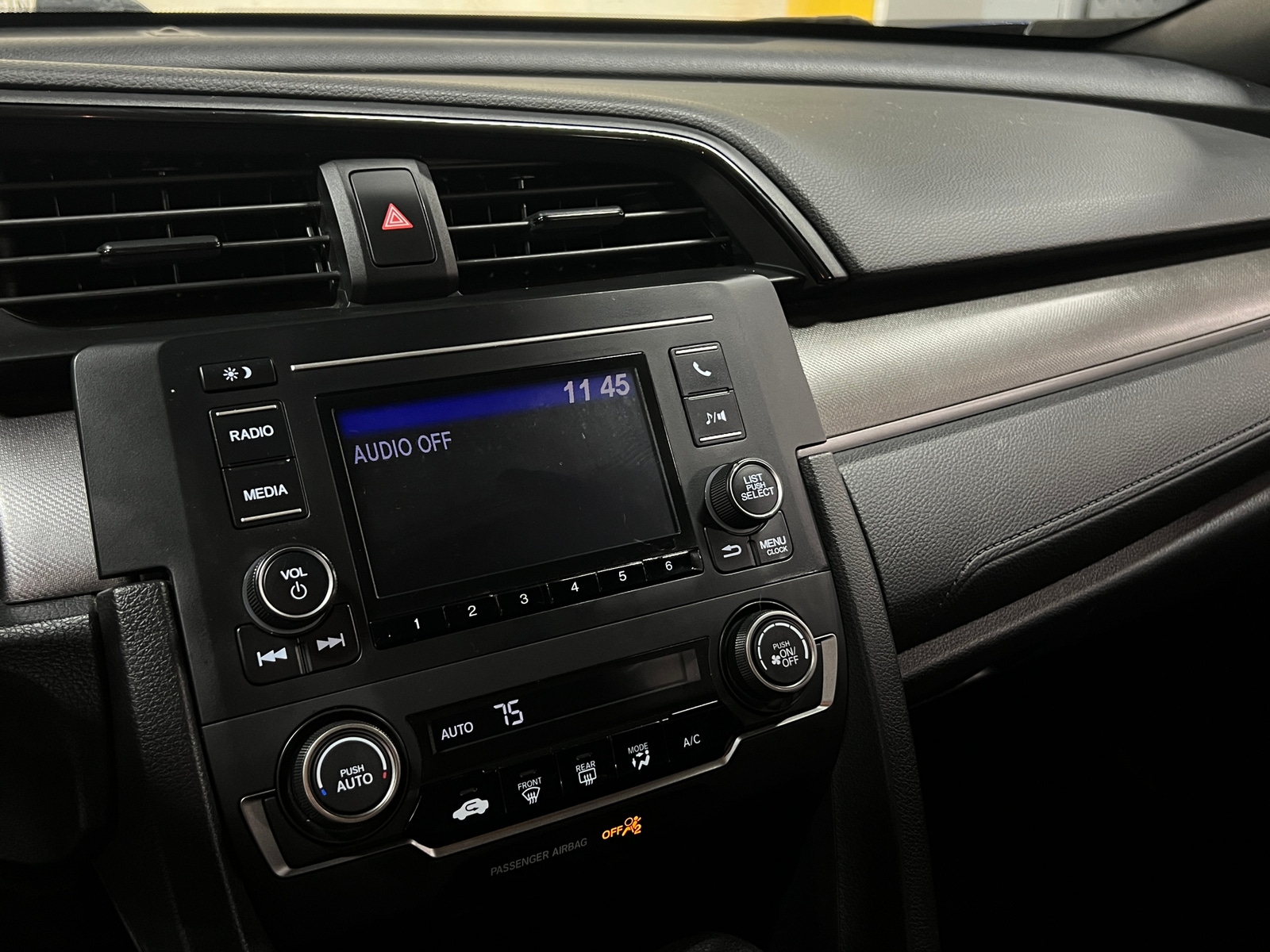 Thumbnail: 2019 Honda Civic - 4