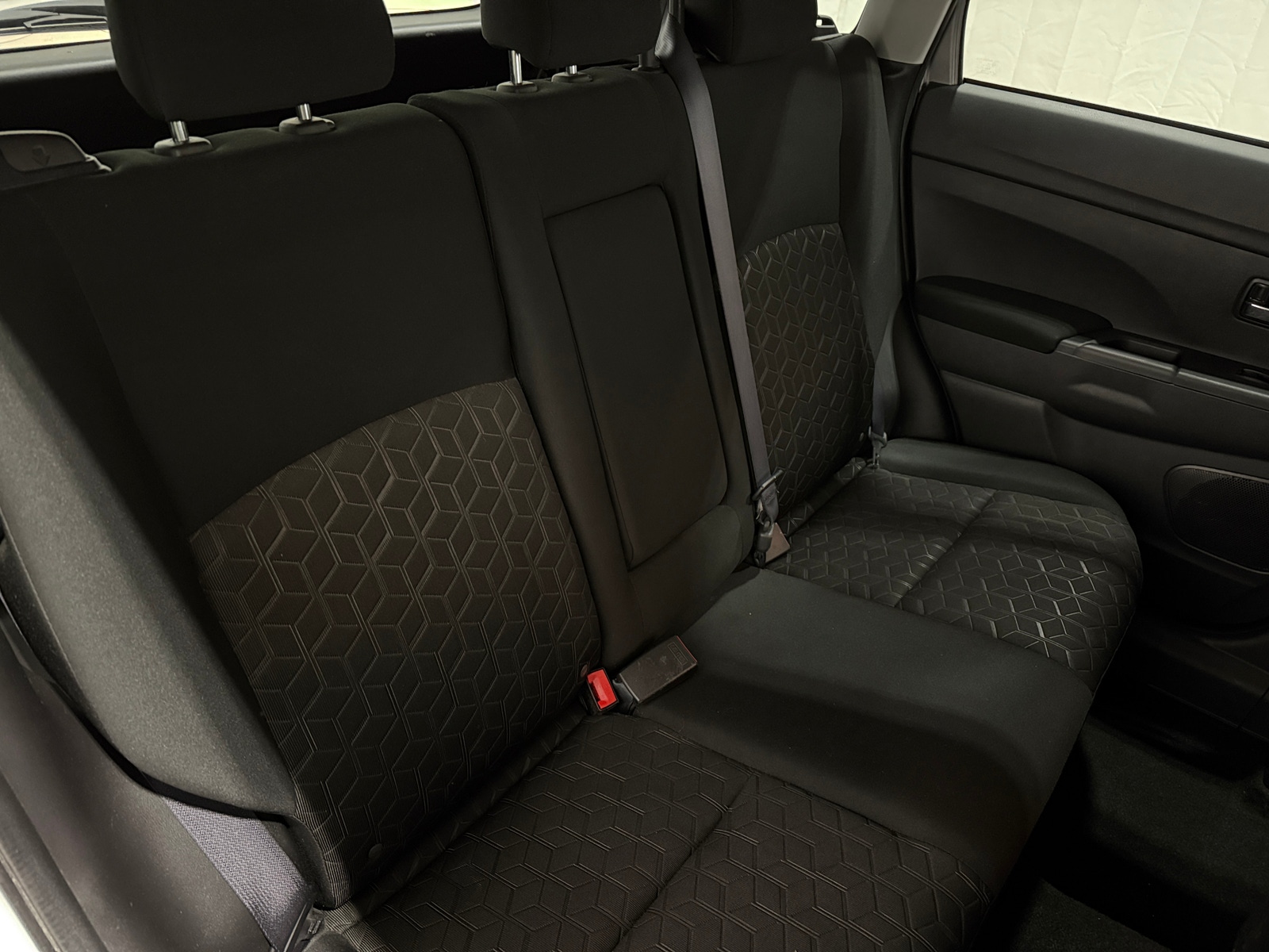 Thumbnail: 2024 Mitsubishi Outlander Sport - 6