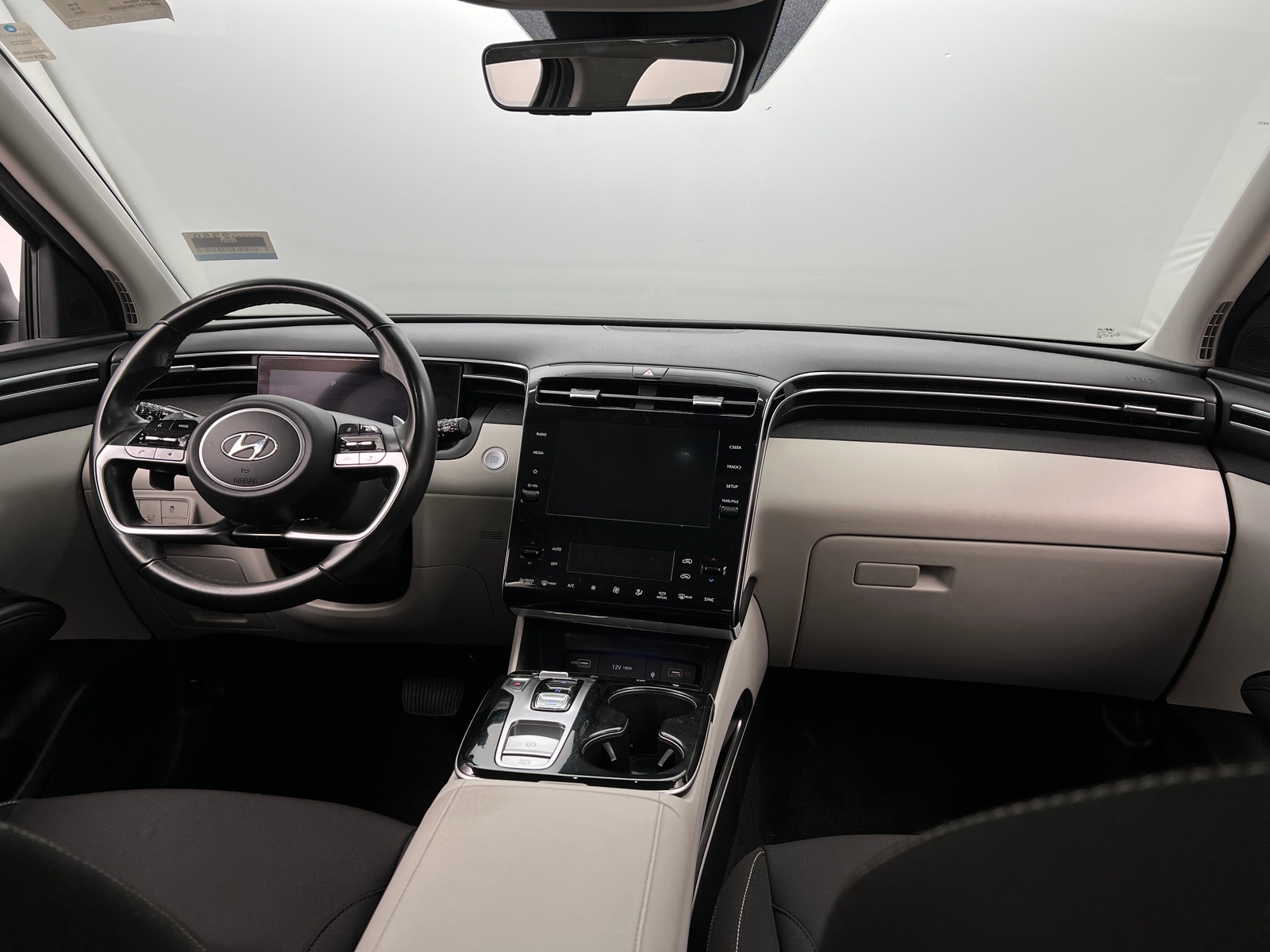 Thumbnail: 2022 Hyundai Tucson - 3