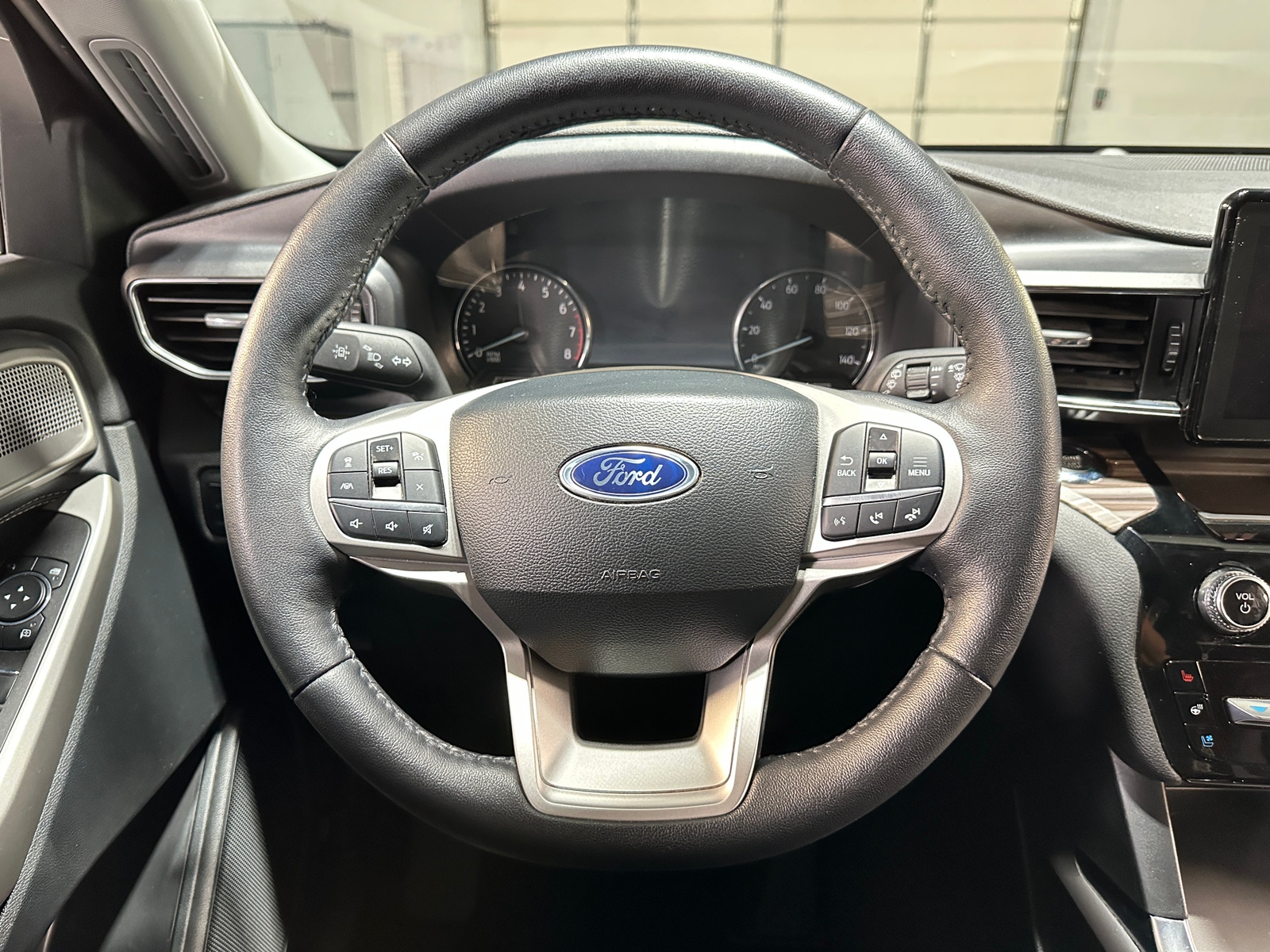 Thumbnail: 2024 Ford Explorer - 4